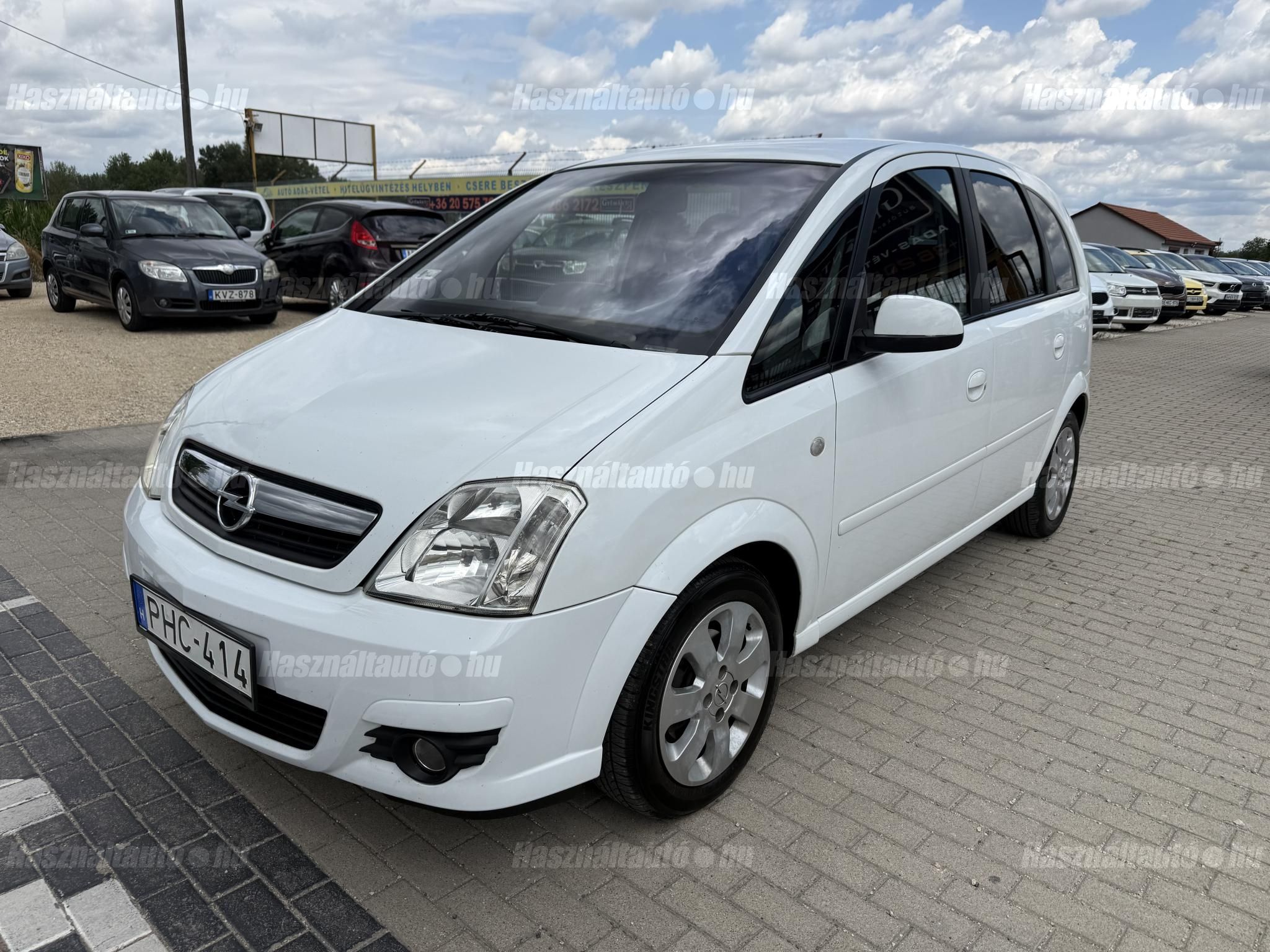OPEL MERIVA A 2010/8 - 1