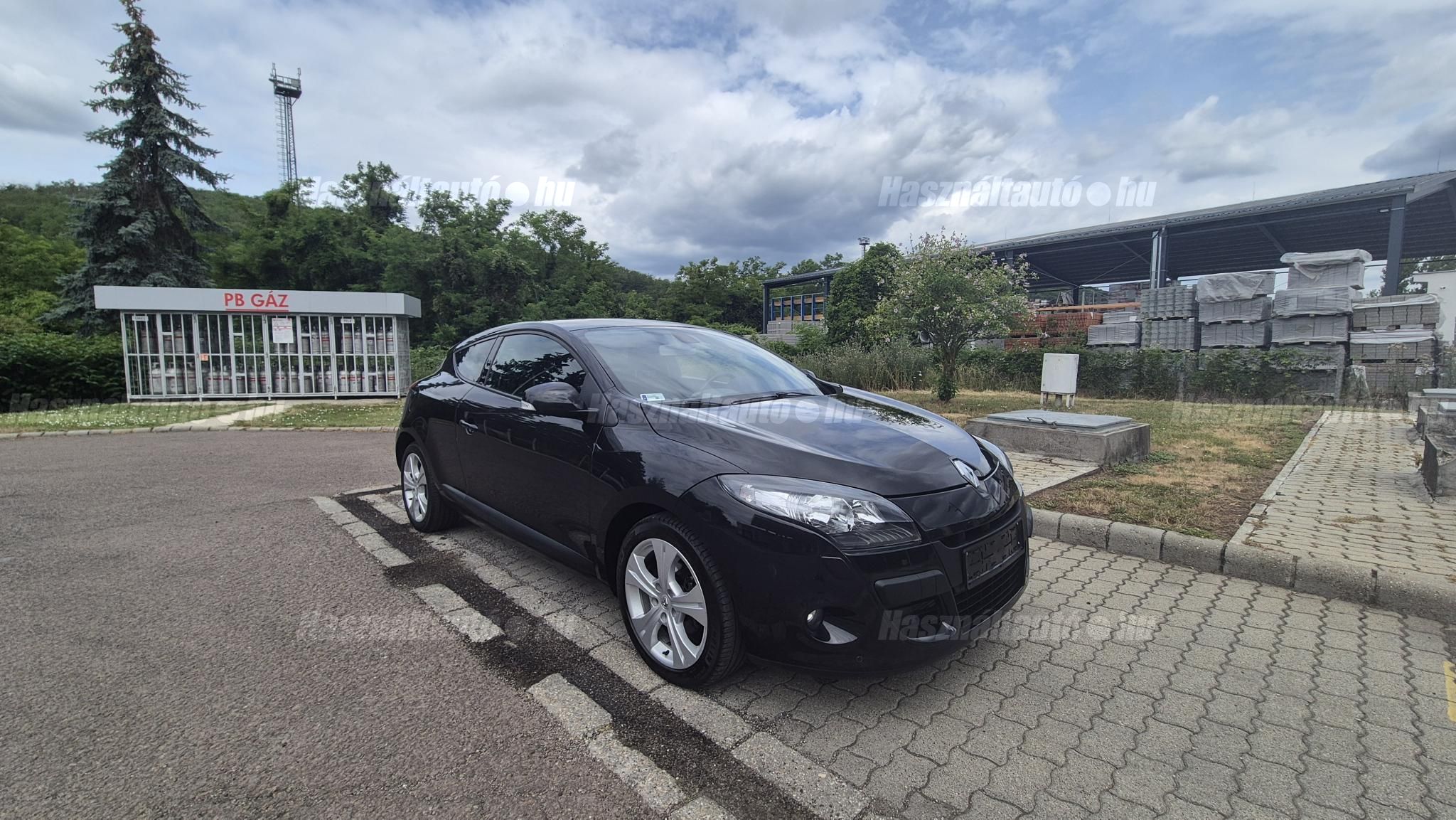 RENAULT MEGANE 2010/2 - 1