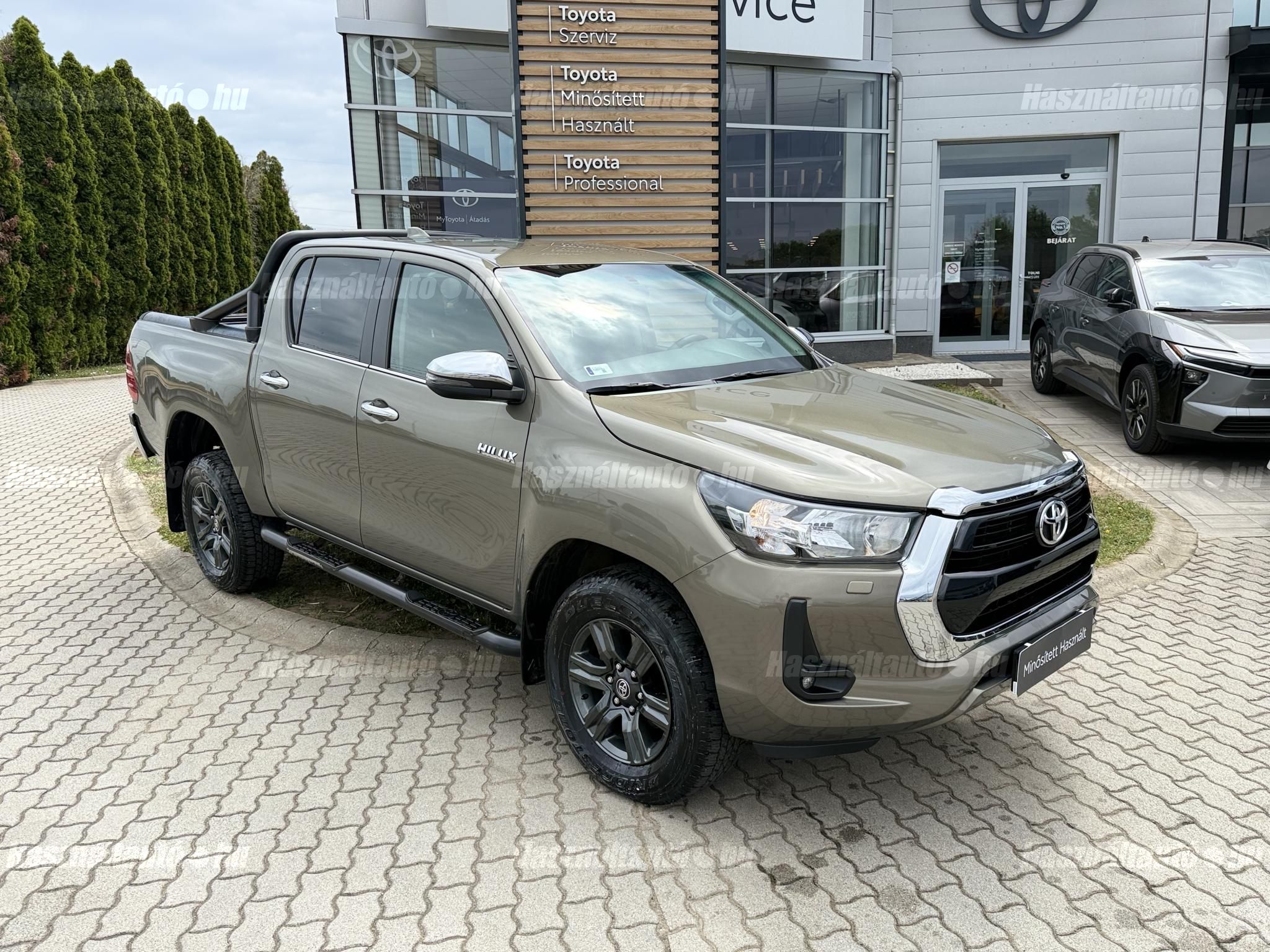 TOYOTA HILUX 2024/3 - 1
