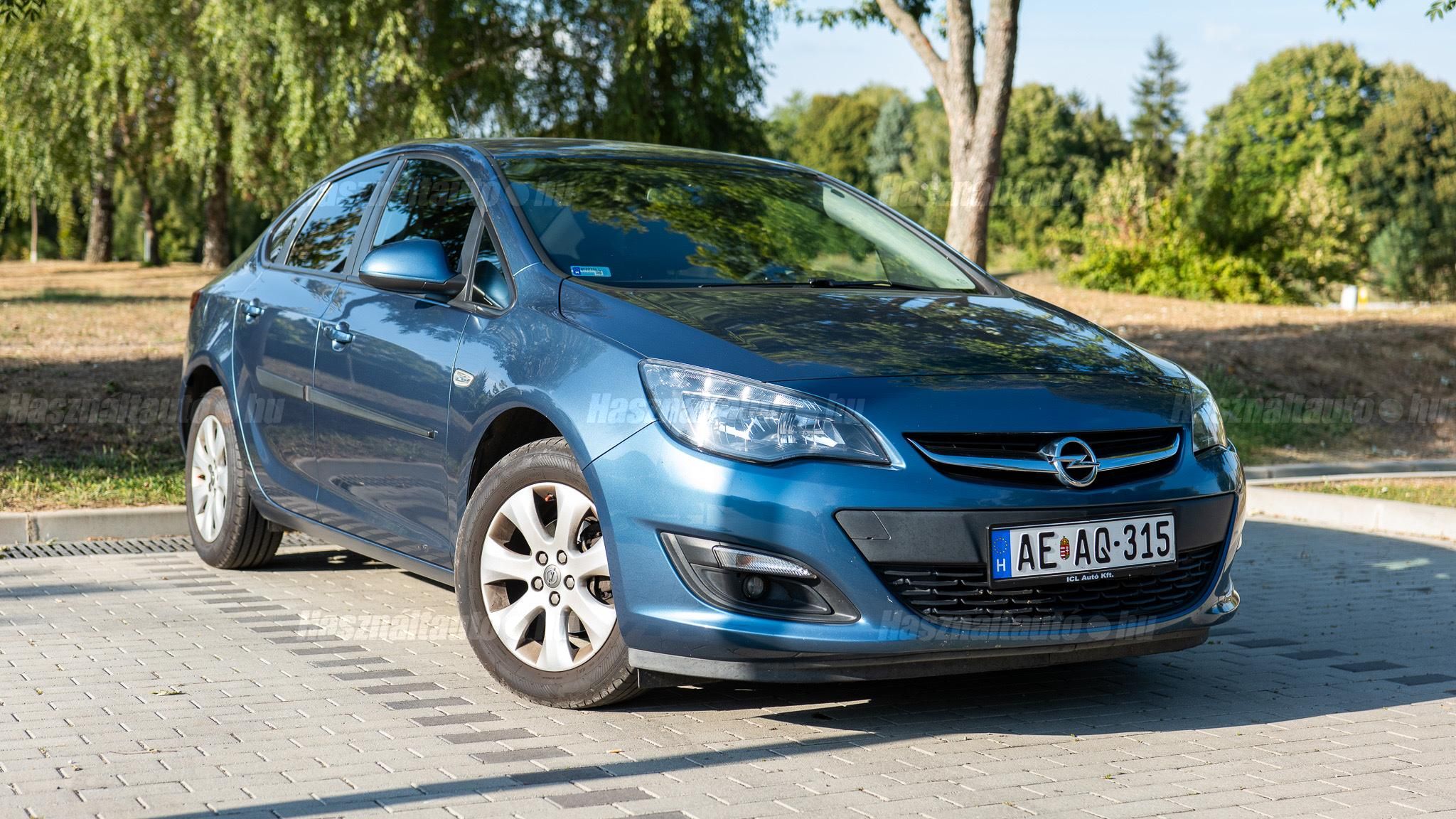 OPEL ASTRA J 2017/6 - 1