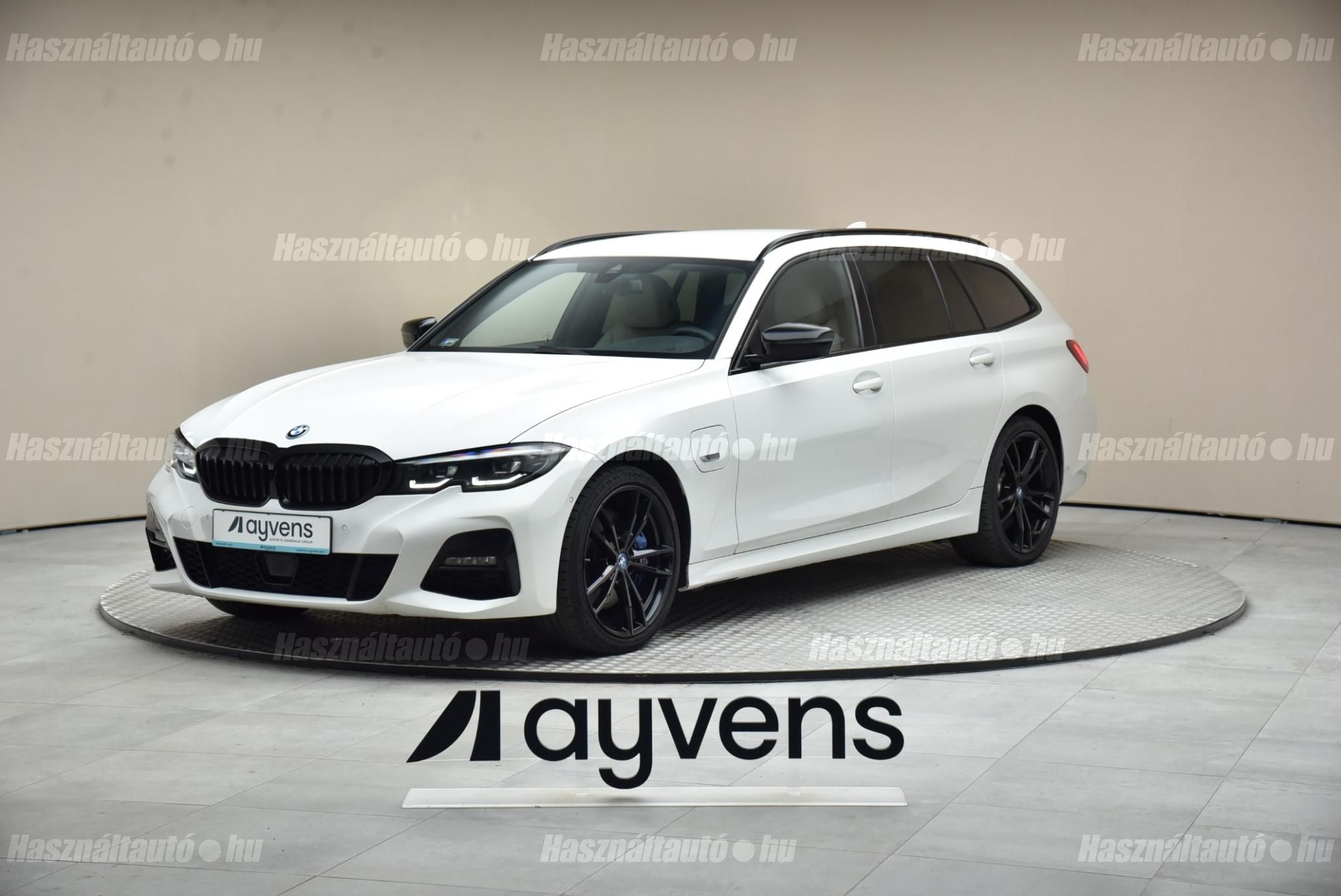 BMW 330 2022/3 - 1
