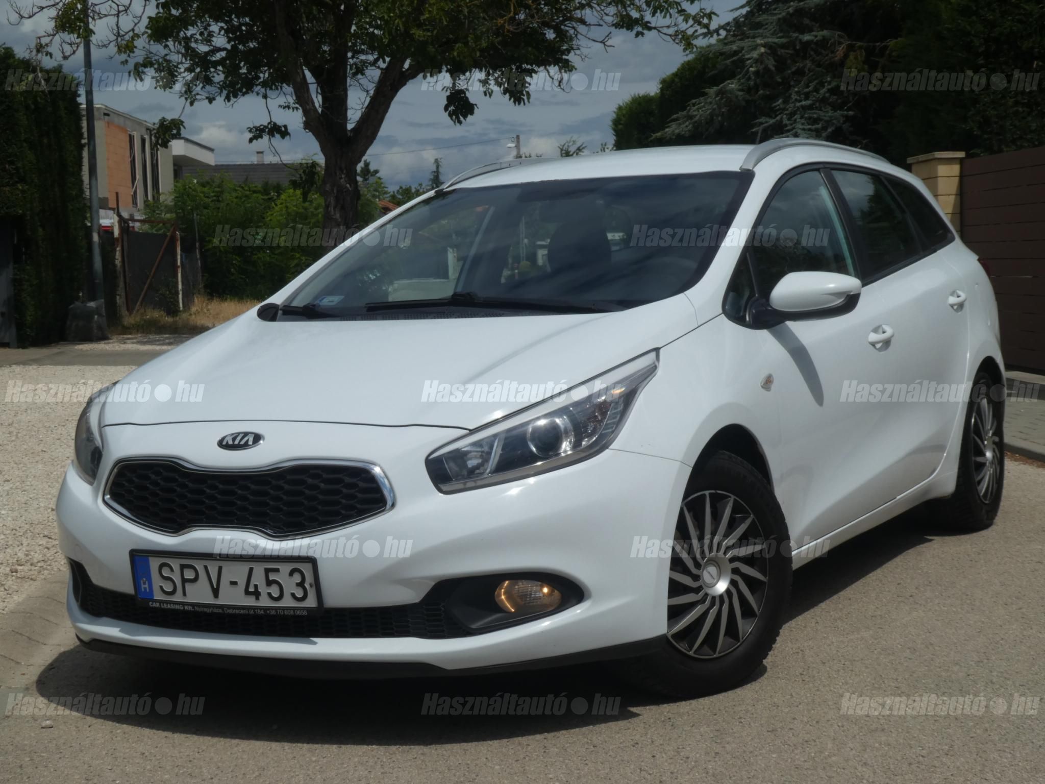 KIA CEE'D 2015/10 - 1