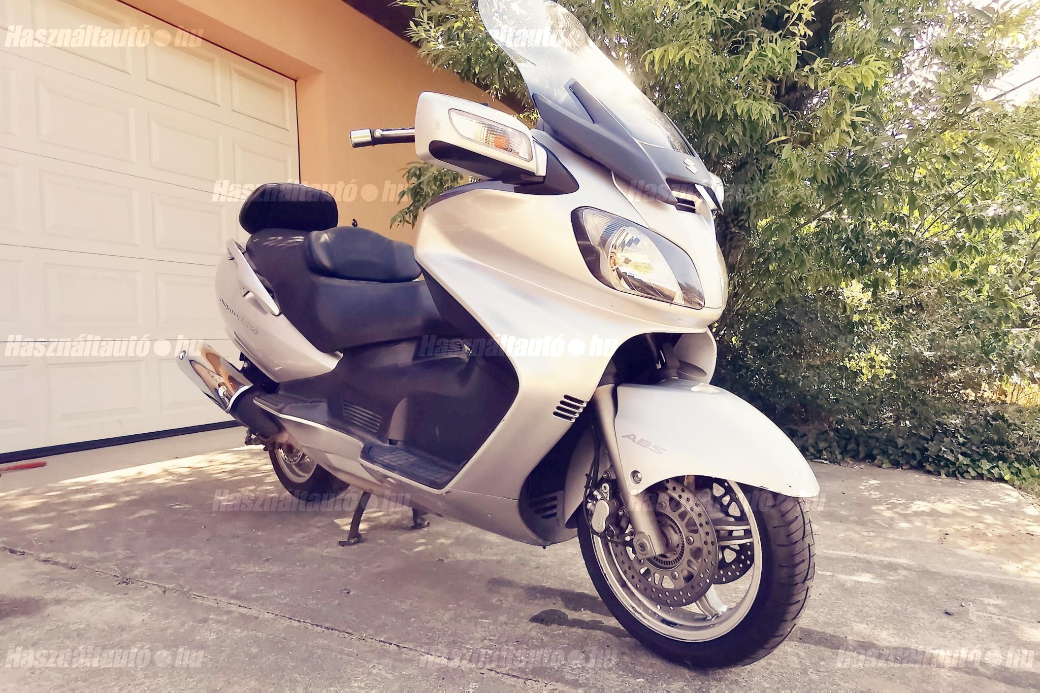 SUZUKI AN 650 BURGMAN 2005 - 1