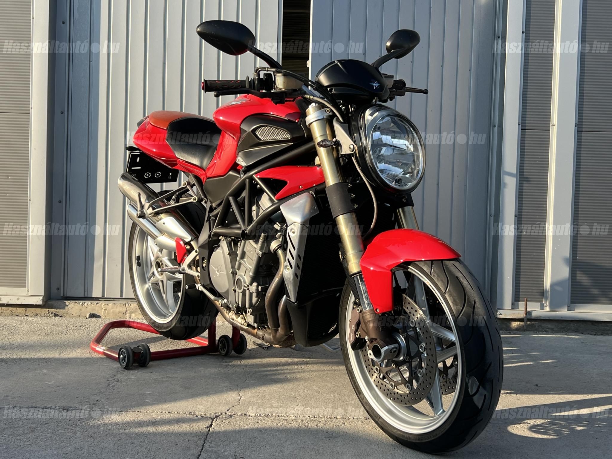 MV AGUSTA F4 BRUTALE 2004/3 - 1