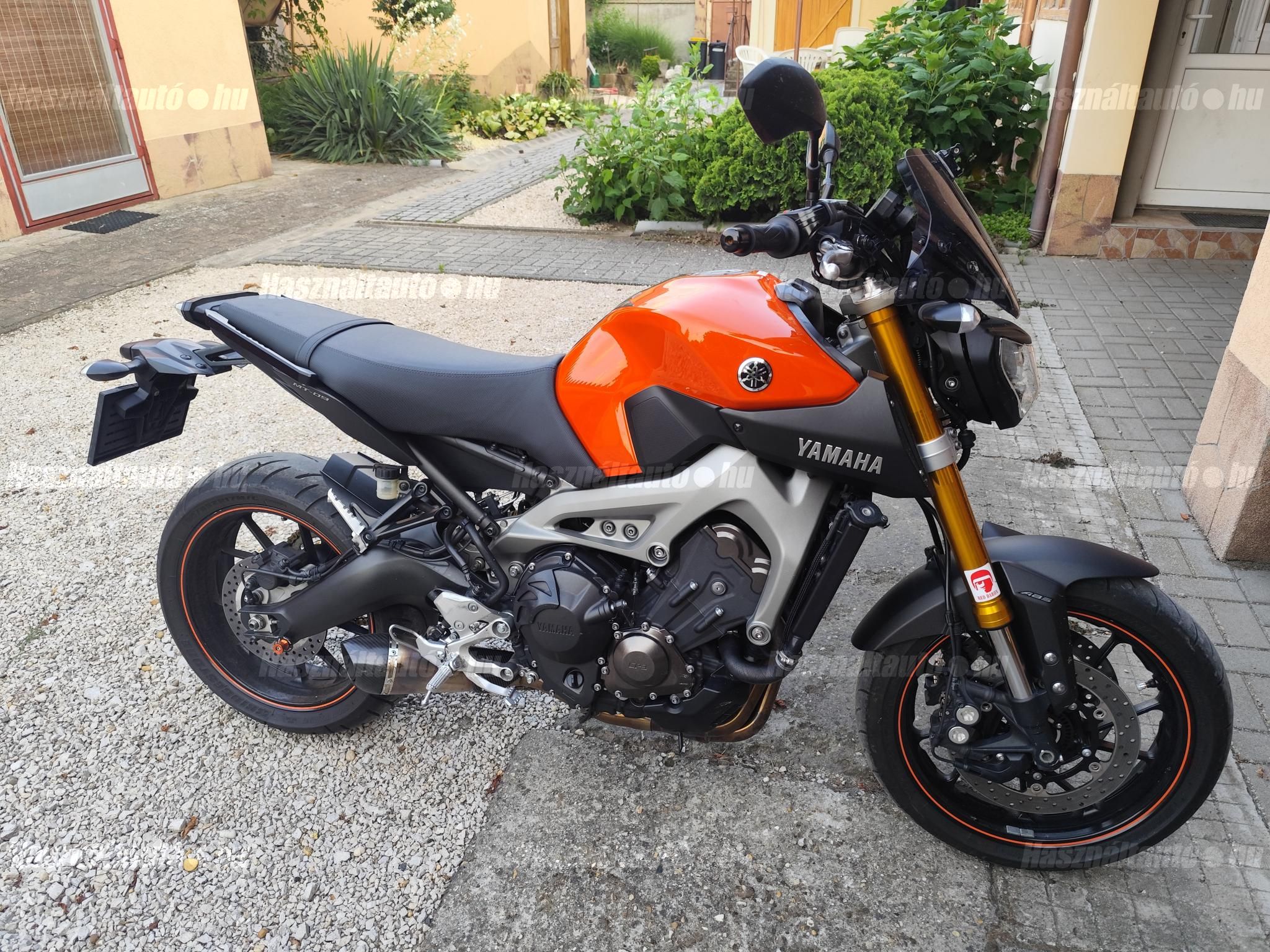 YAMAHA MT-09 2014/6 - 1