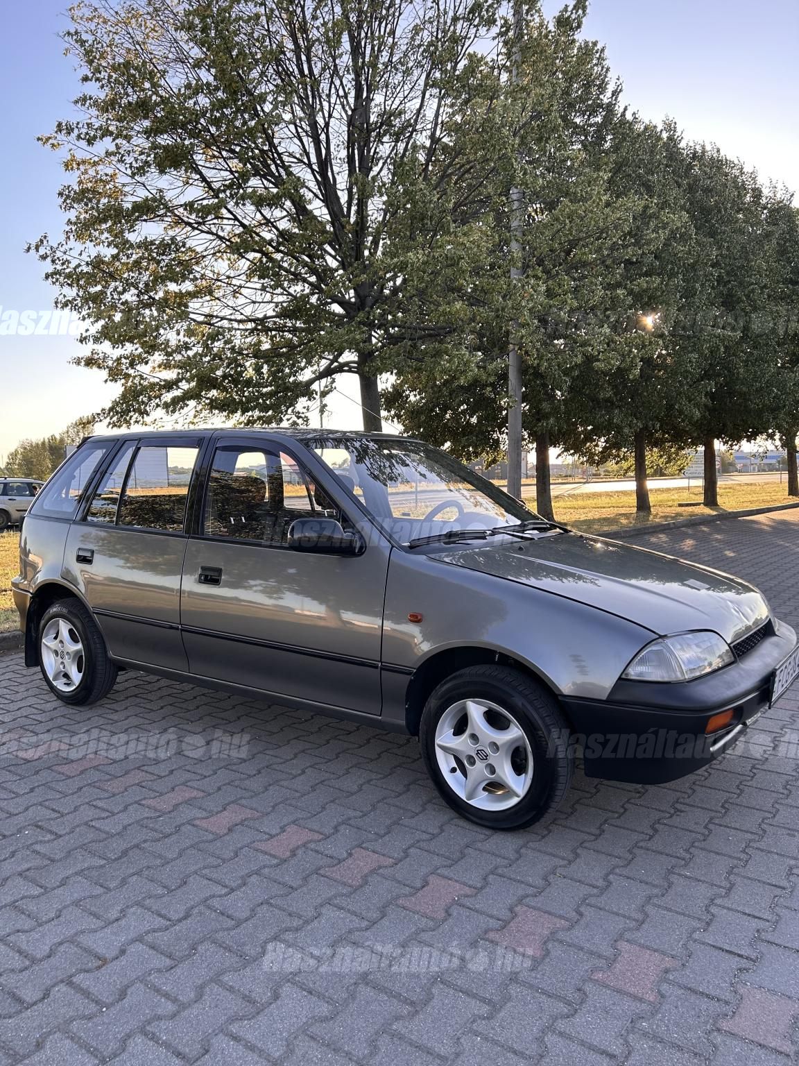 SUZUKI SWIFT 1995/7 - 1
