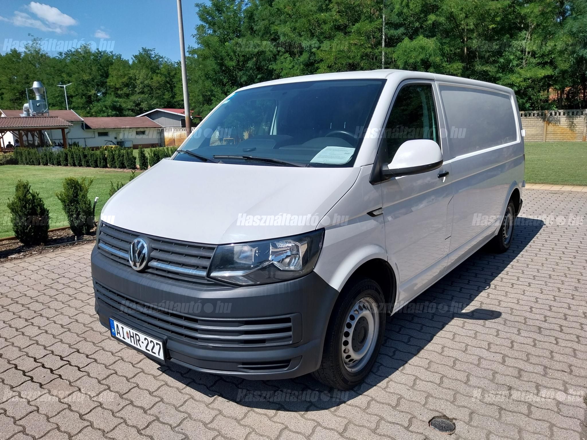 VOLKSWAGEN TRANSPORTER 2015/12 - 1