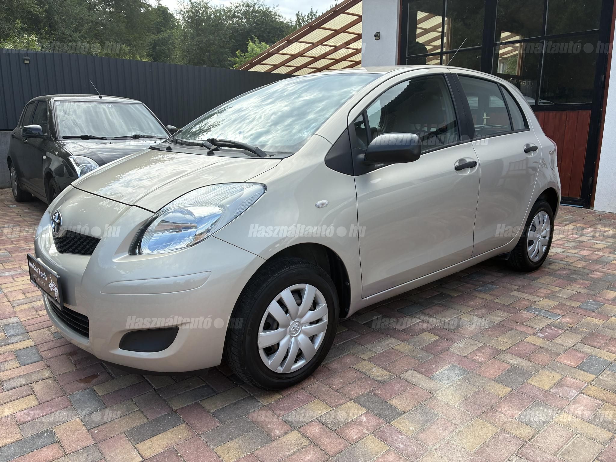 TOYOTA YARIS 2009/11 - 1
