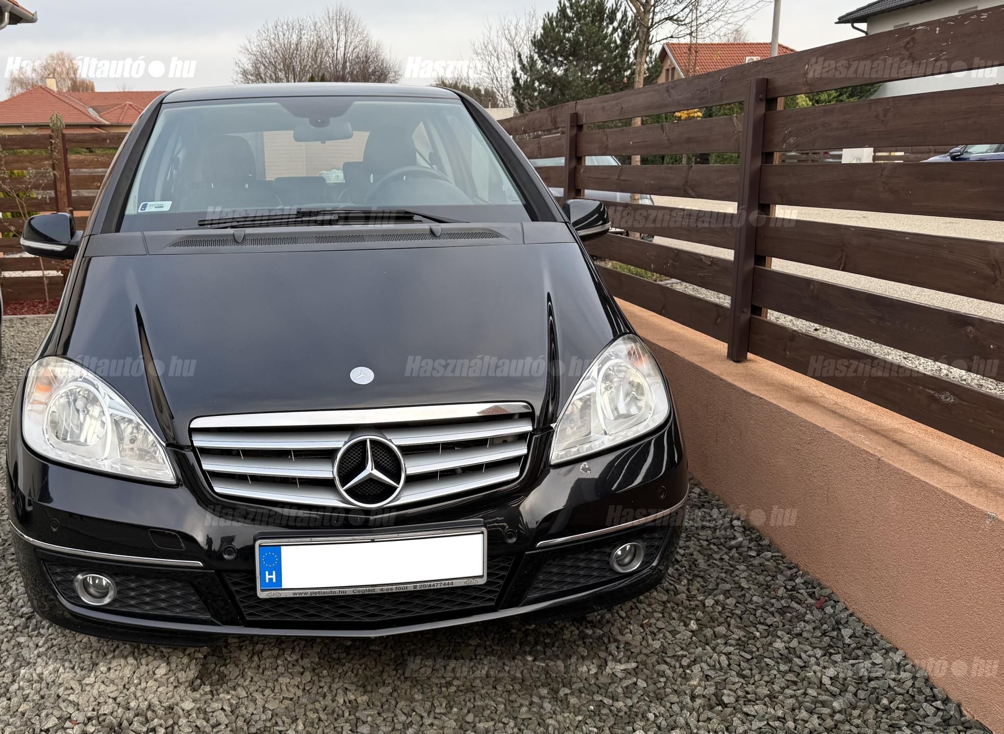 MERCEDES-BENZ A 180 2009/6 - 1