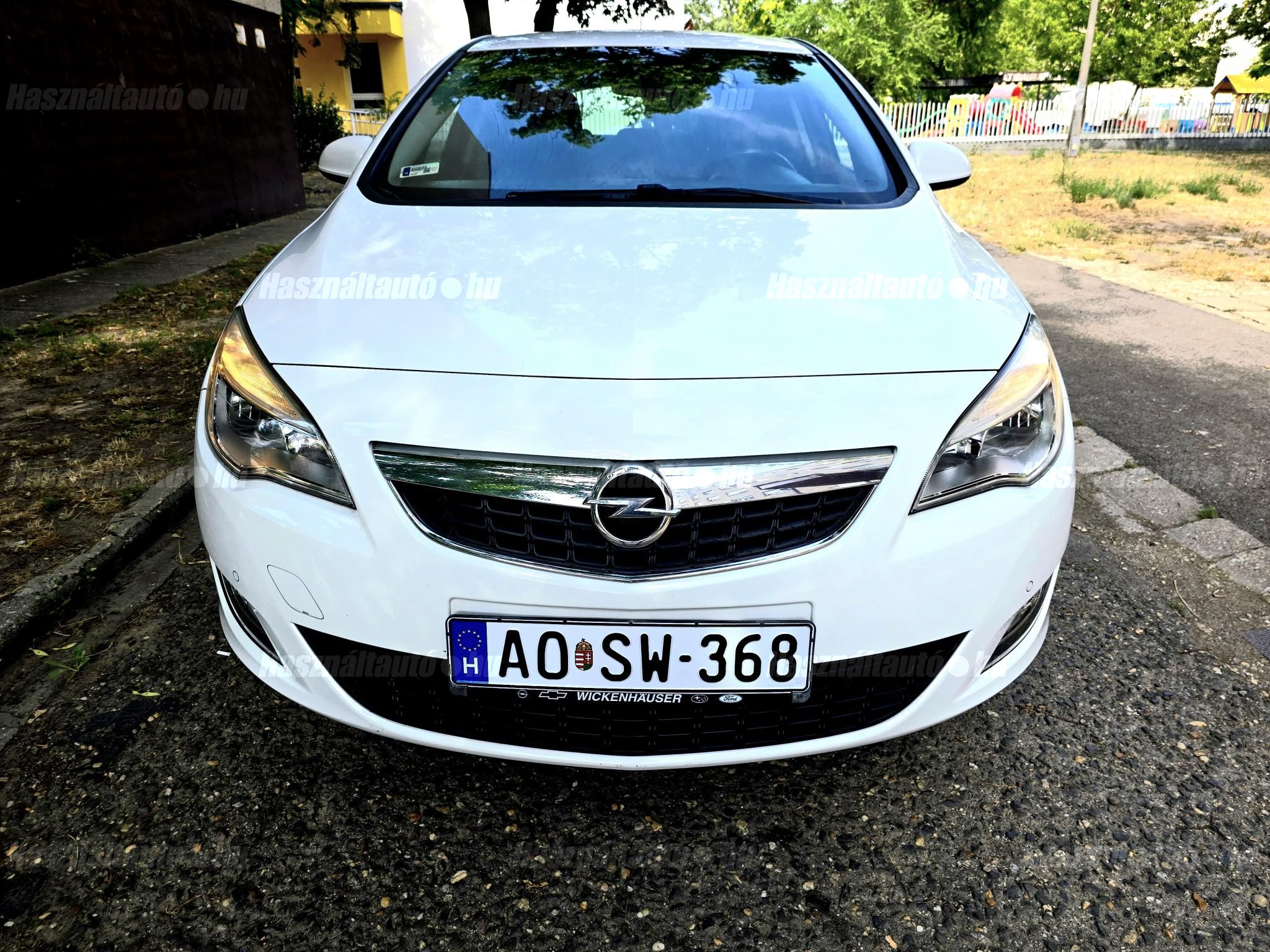 OPEL ASTRA J 2011/12 - 1