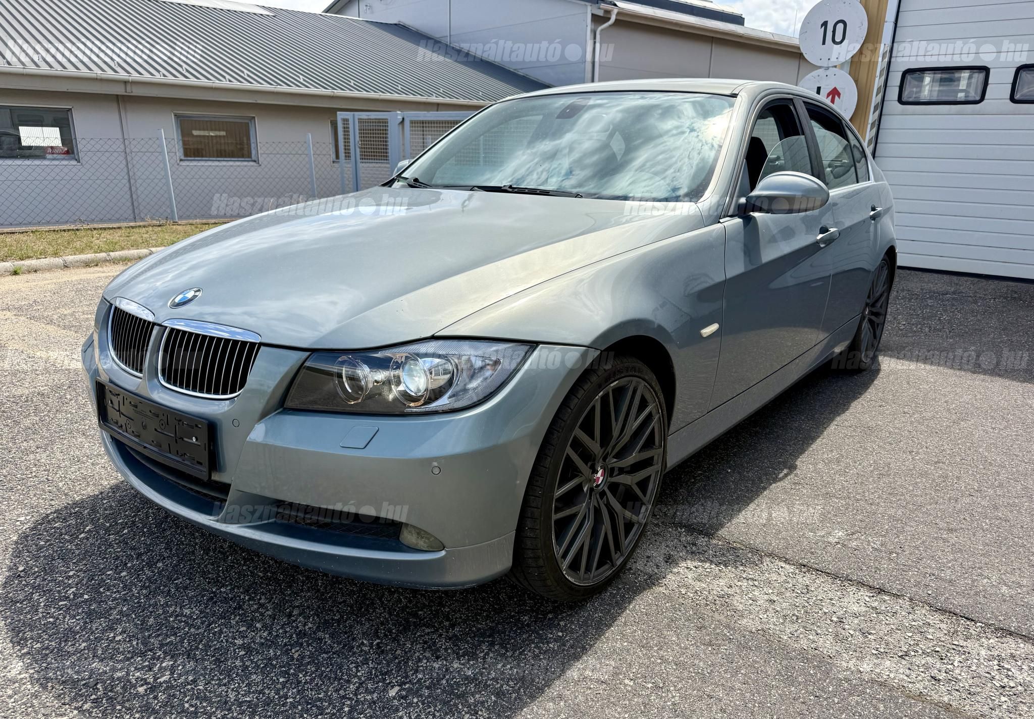 BMW 325 2006/12 - 1