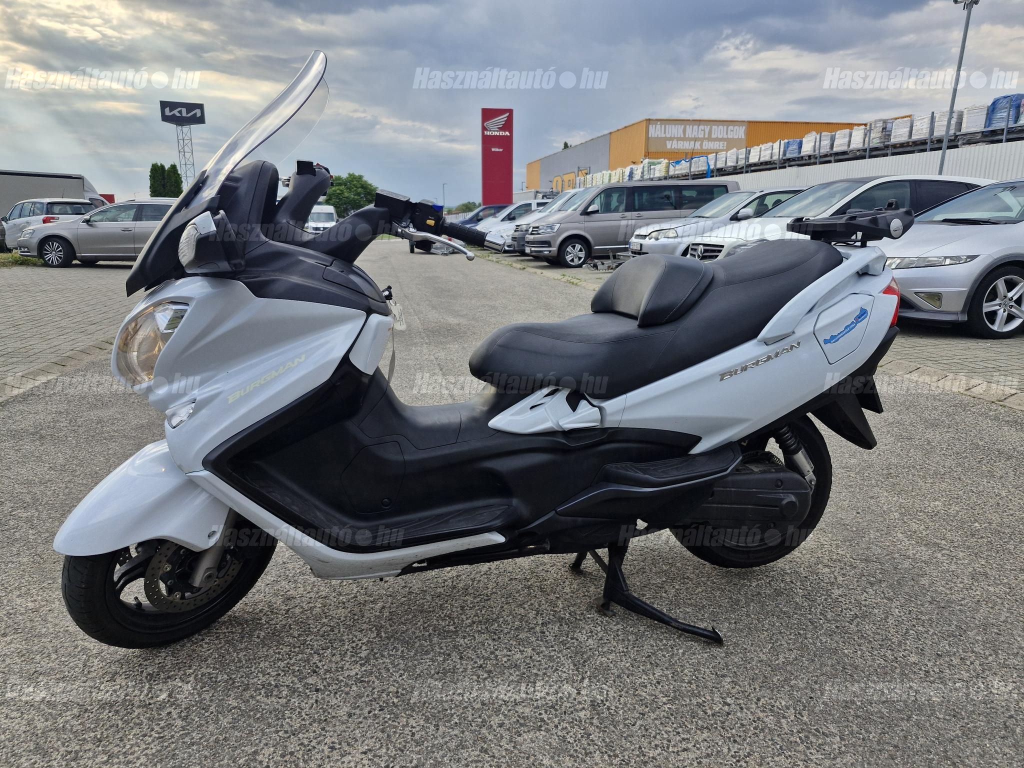 SUZUKI AN 650 BURGMAN 2015/6 - 1