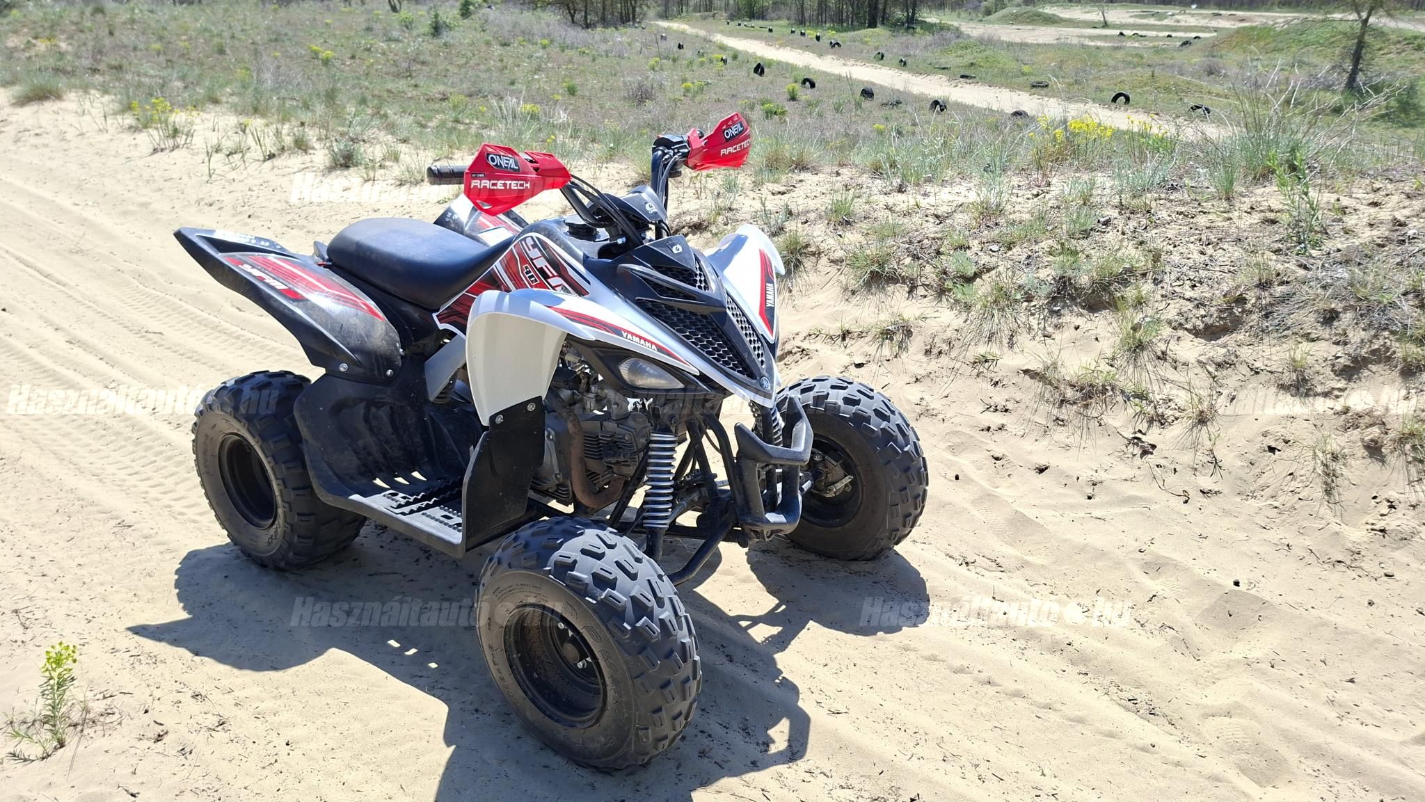 YAMAHA YFM 2018/12 - 1