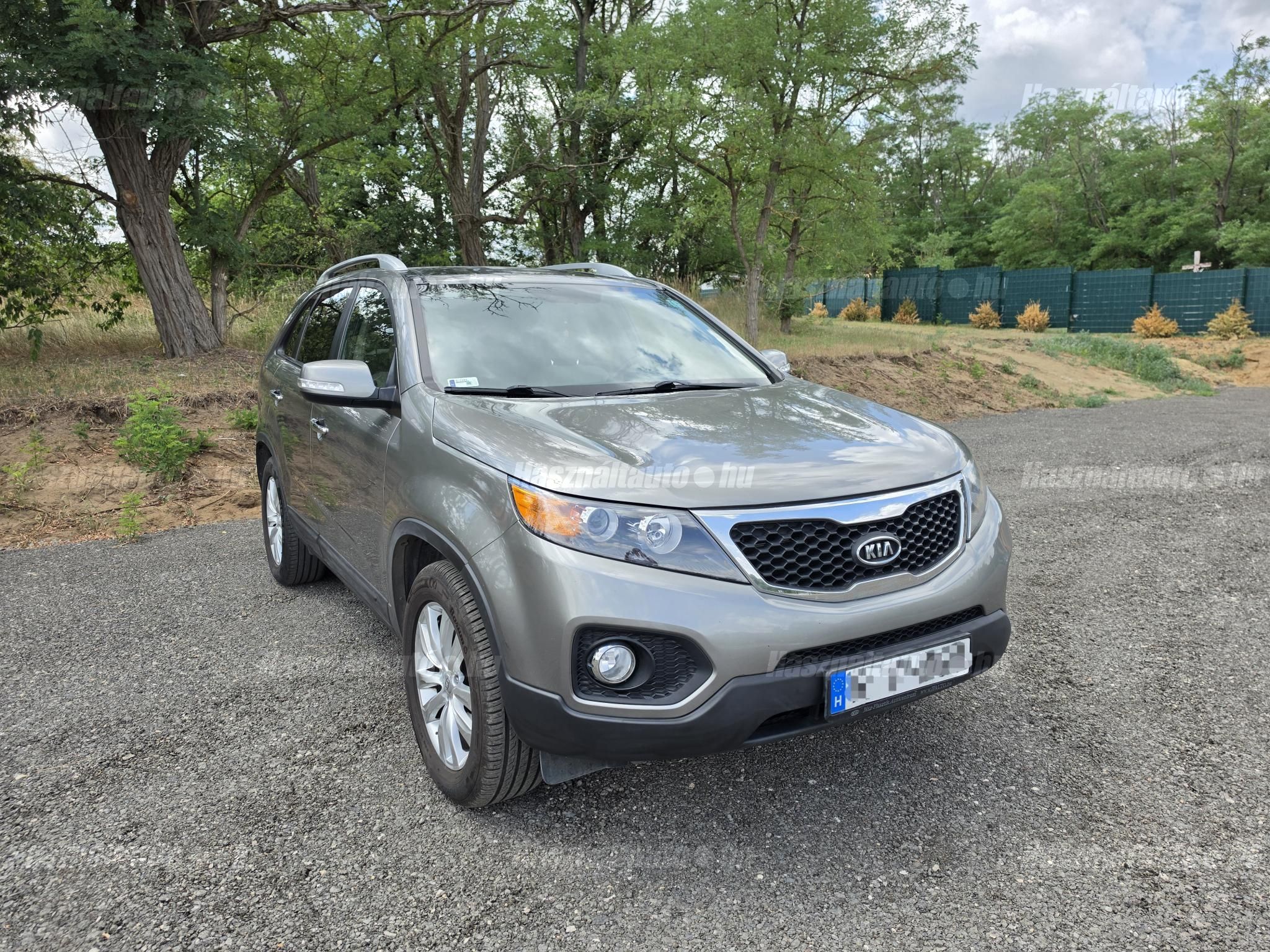 KIA SORENTO 2011 - 1