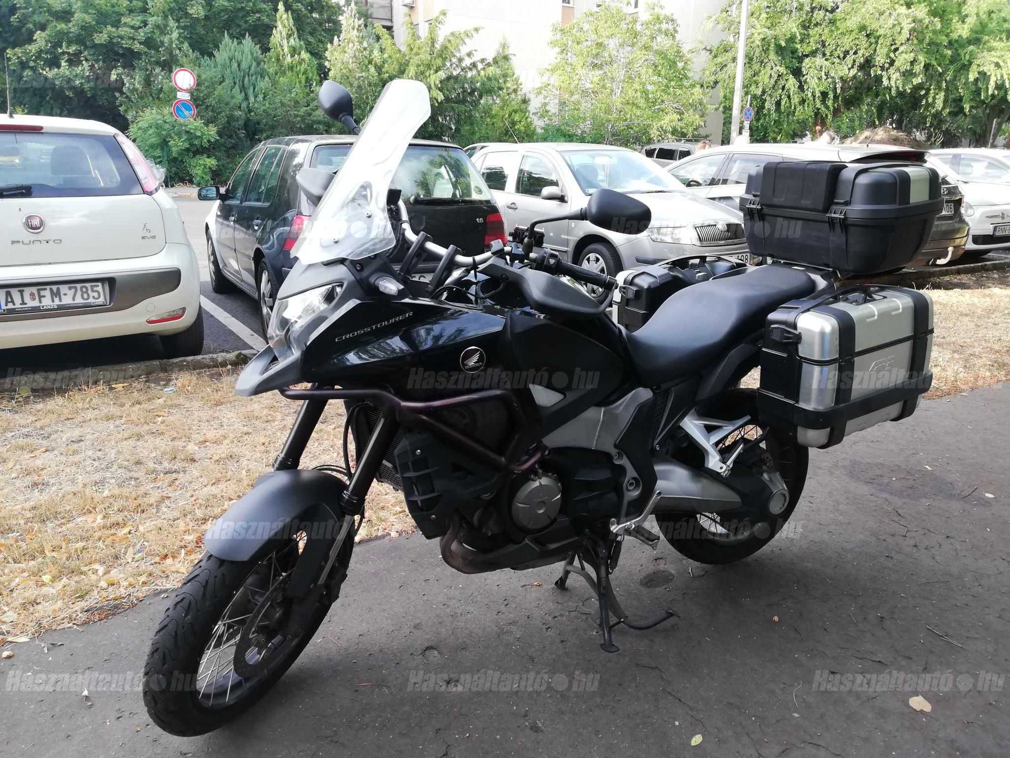 HONDA VFR 1200 XD 2013 - 1