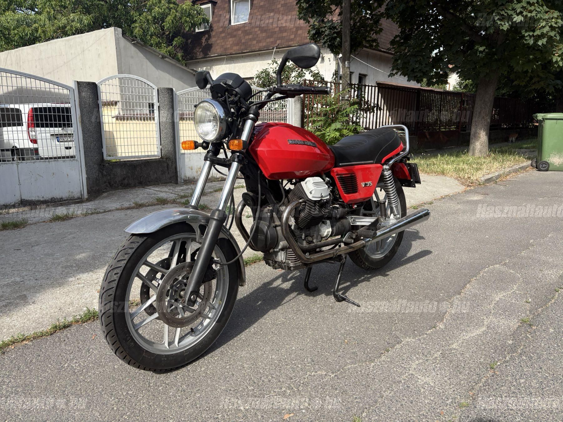 MOTO GUZZI V35 1989/4 - 1
