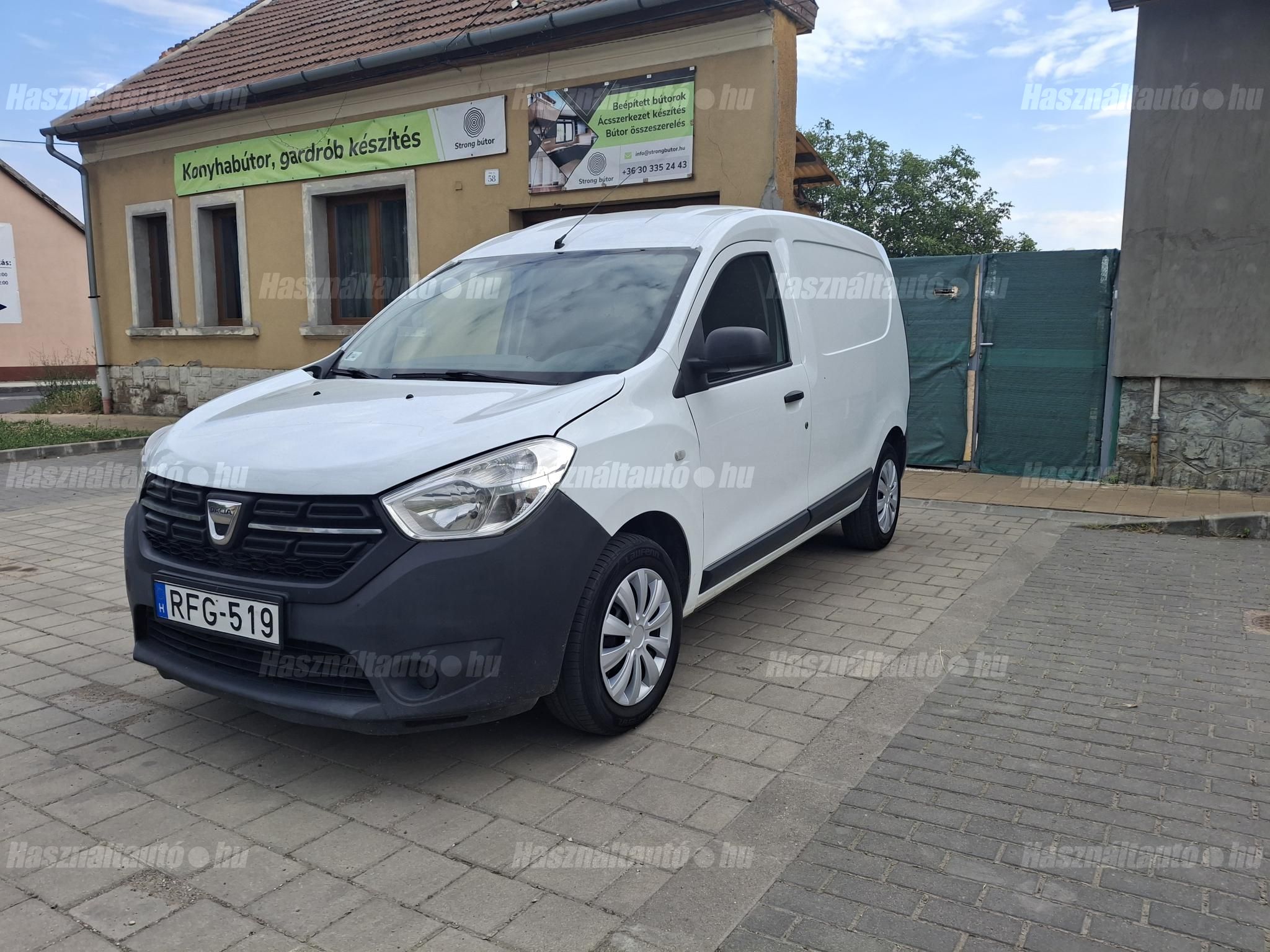 DACIA DOKKER 2018/12 - 1