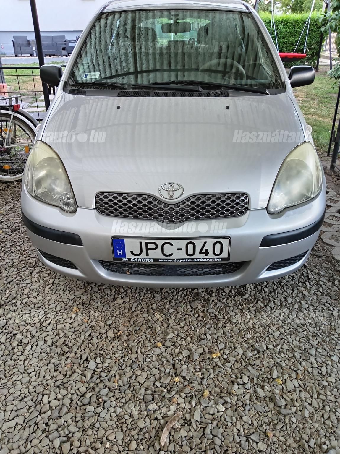 TOYOTA YARIS 2004/12 - 1