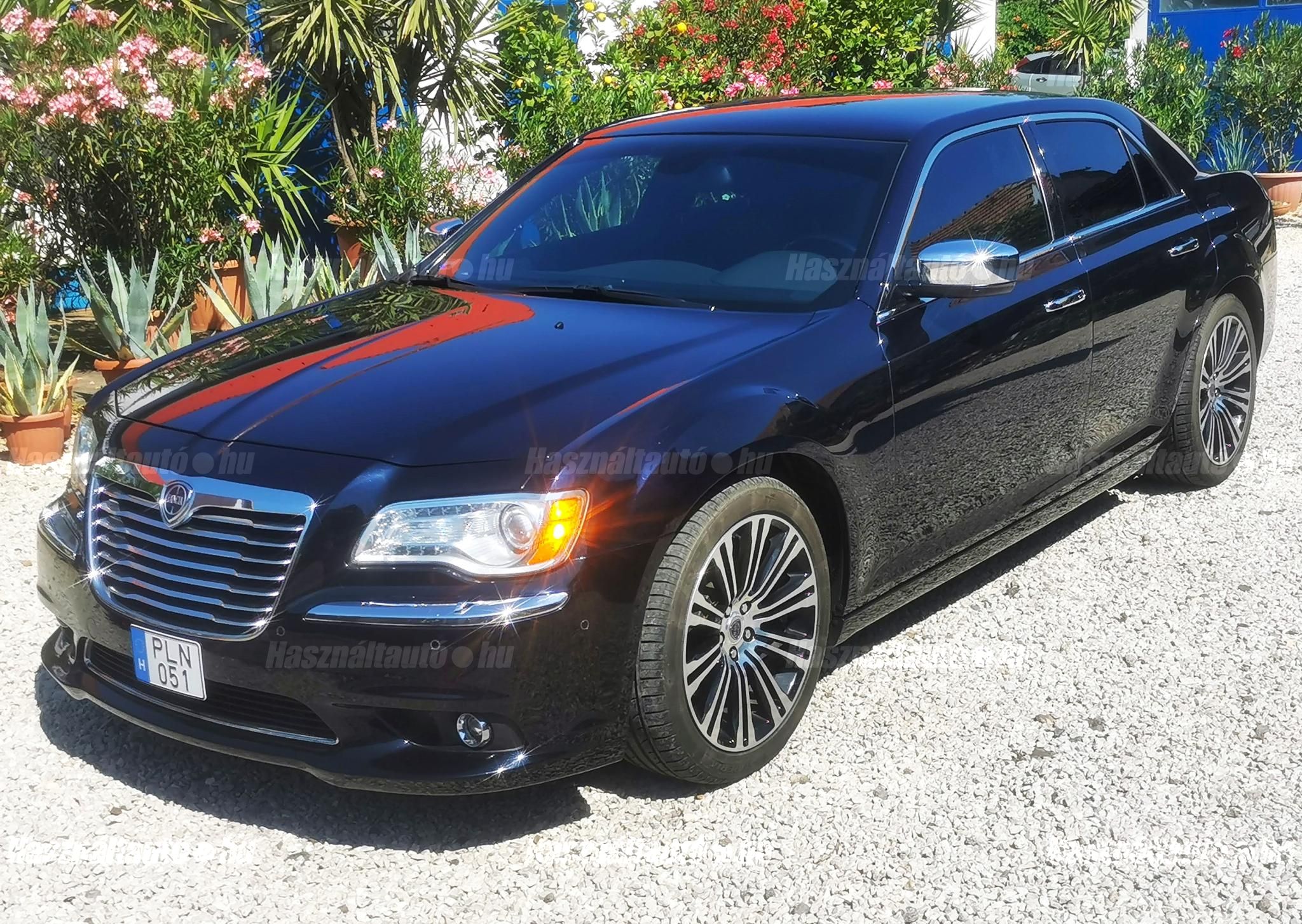 LANCIA THEMA 2013/6 - 1