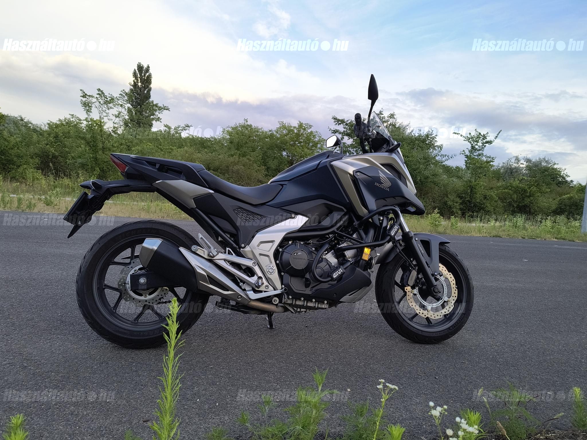 HONDA NC 750 X 2023/12 - 1