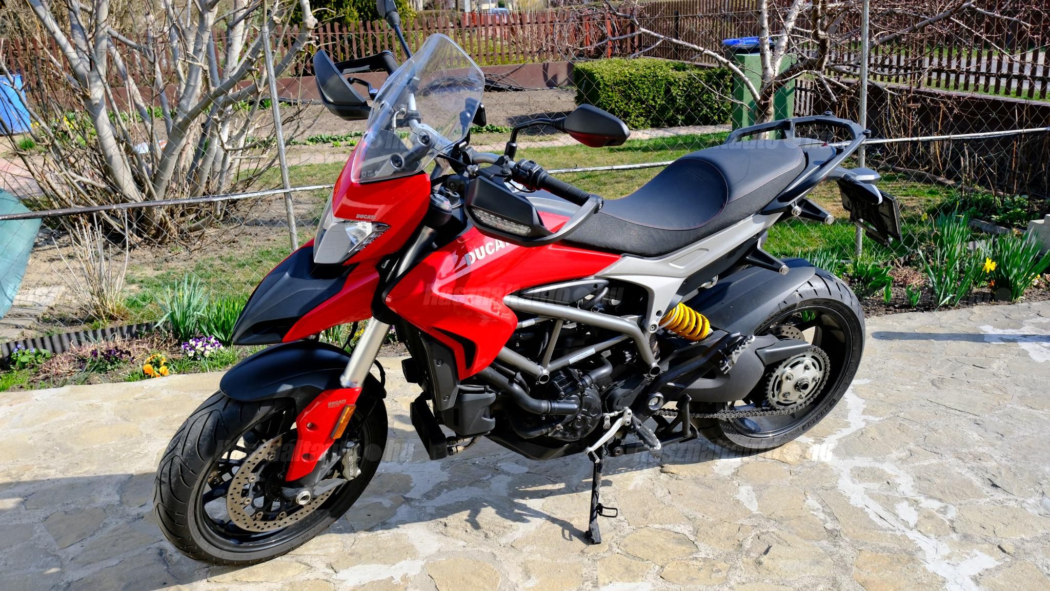 DUCATI HYPERSTRADA 2016/3 - 1
