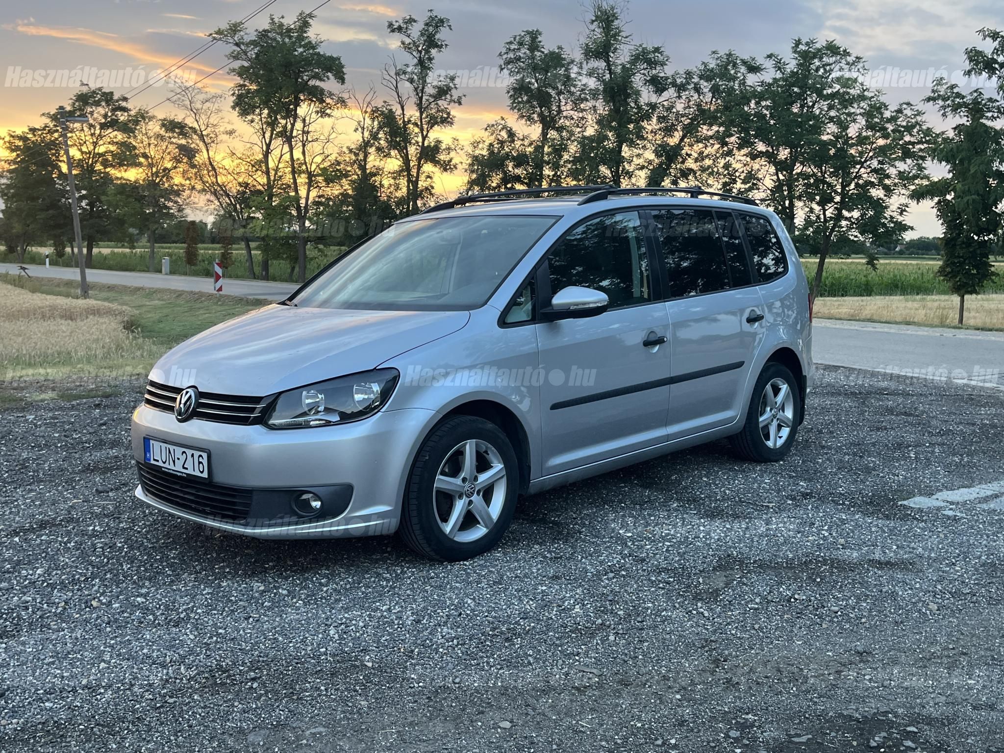 VOLKSWAGEN TOURAN 2012/6 - 1
