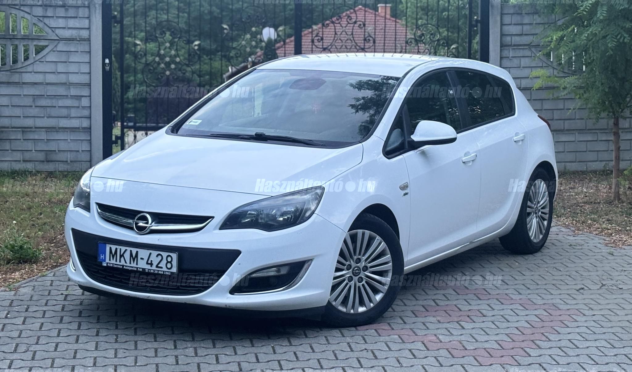 OPEL ASTRA J 2013/7 - 1