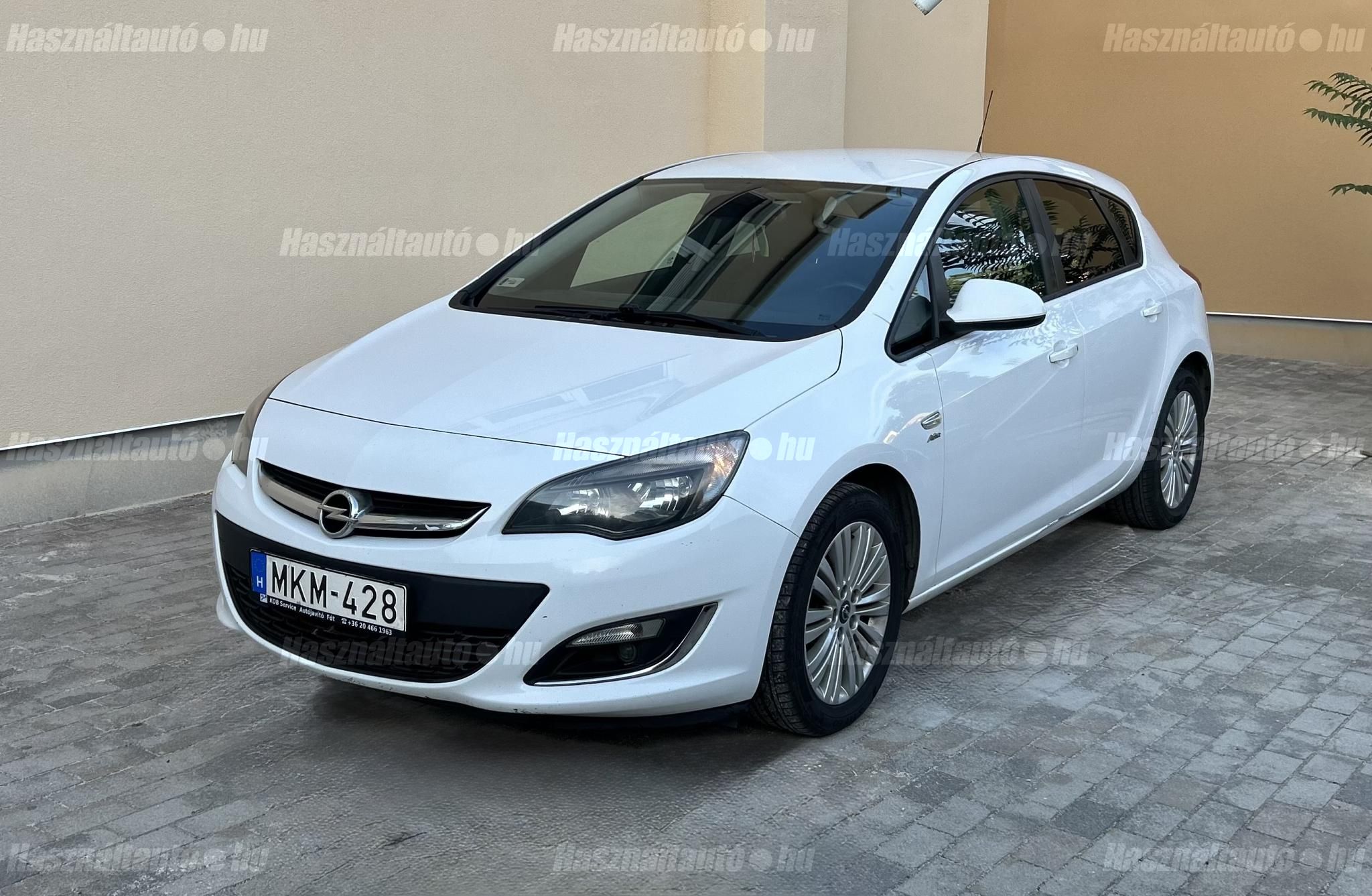 OPEL ASTRA J 2013/7 - 1