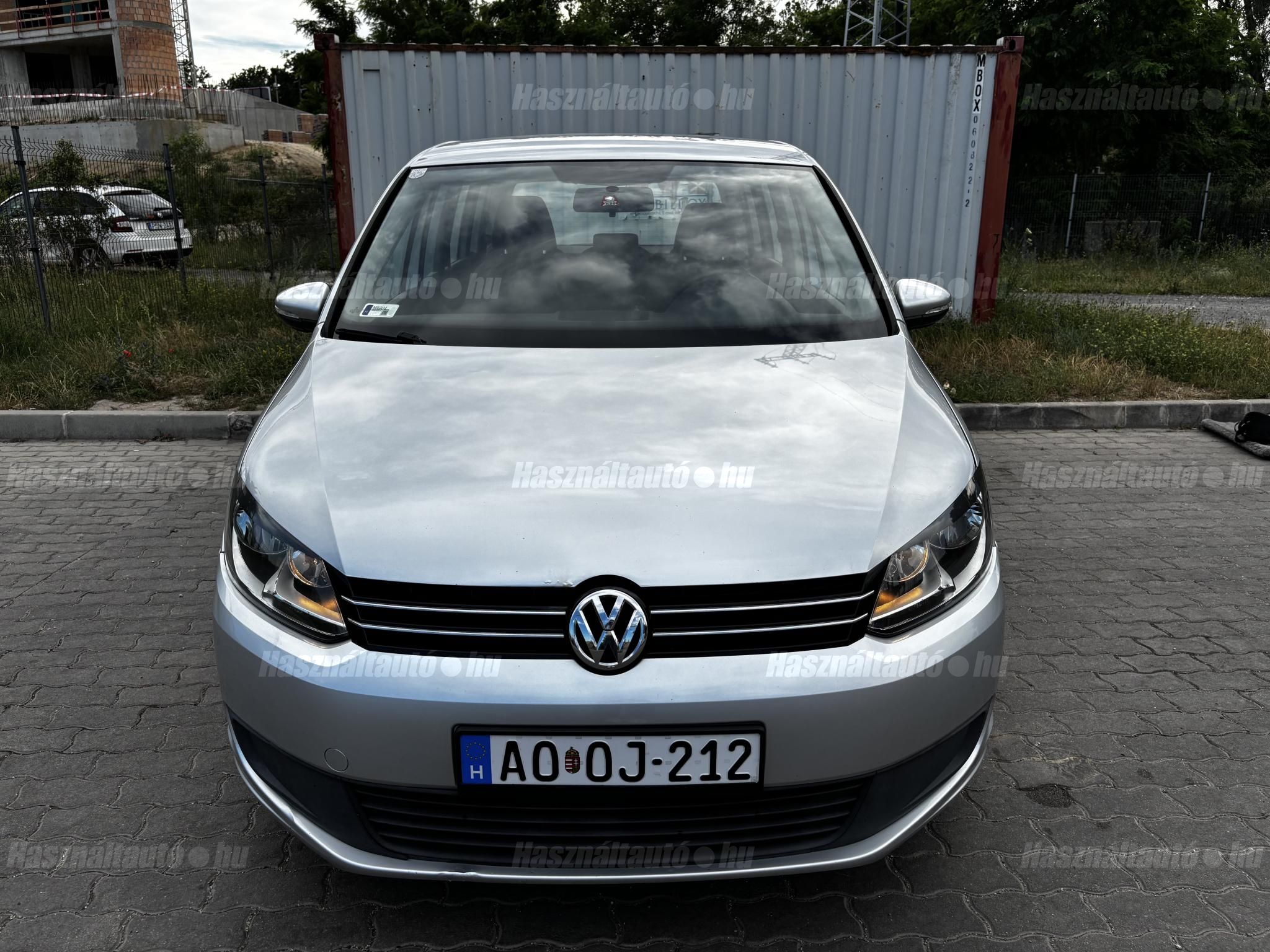 VOLKSWAGEN TOURAN 2011/4 - 1