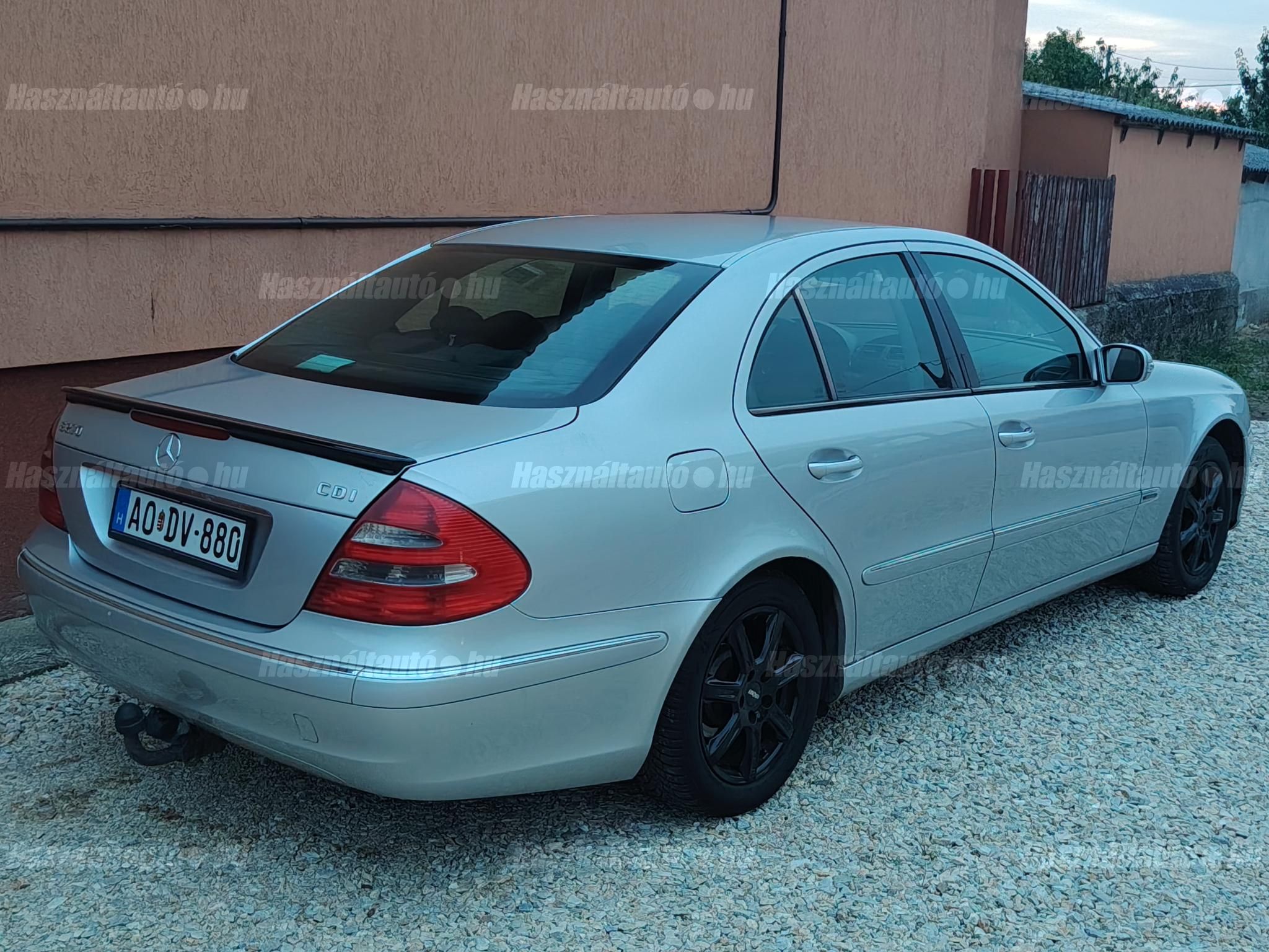 MERCEDES-BENZ E 270 2003/4 - 1