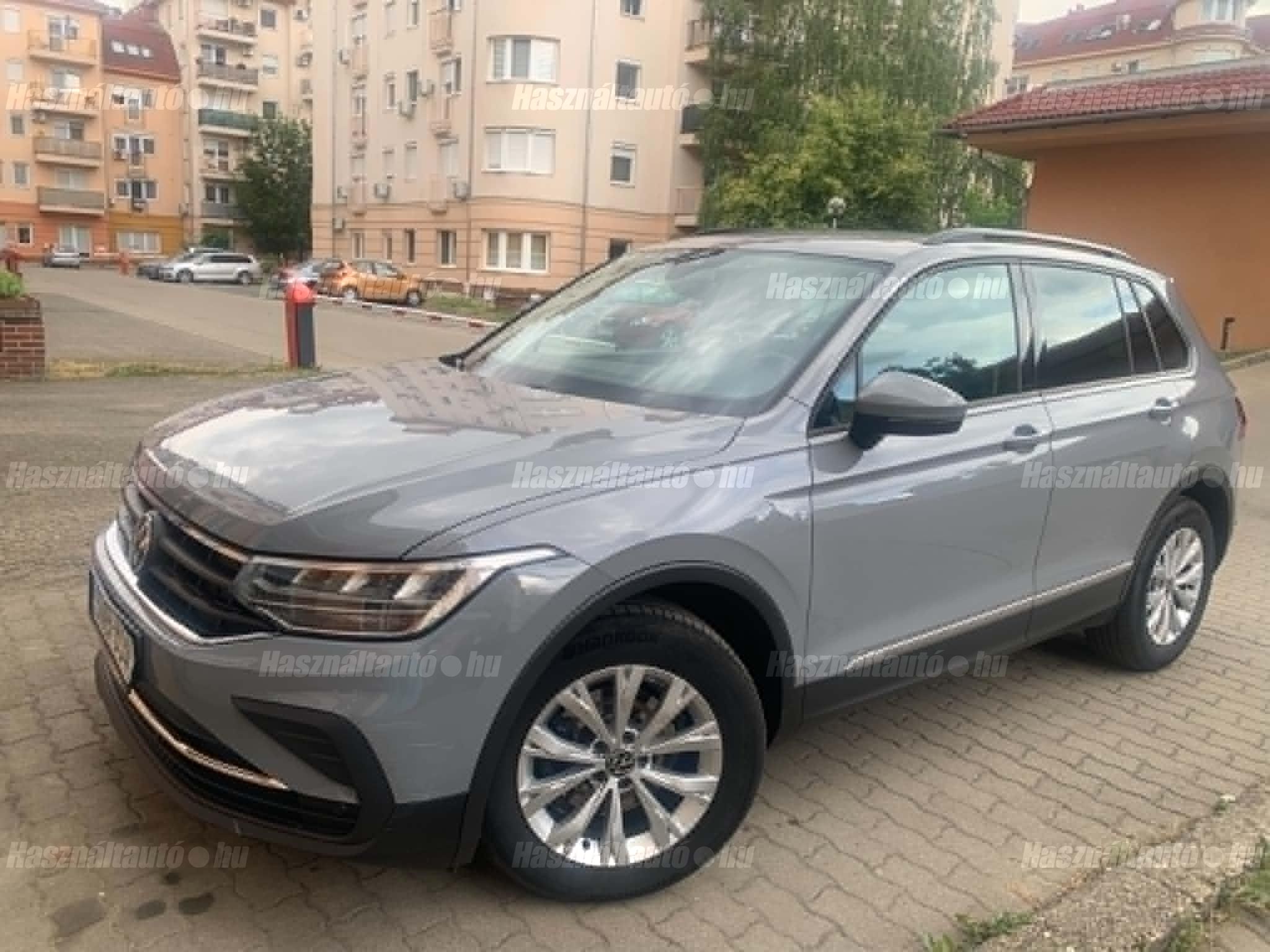 VOLKSWAGEN TIGUAN 2021/2 - 1