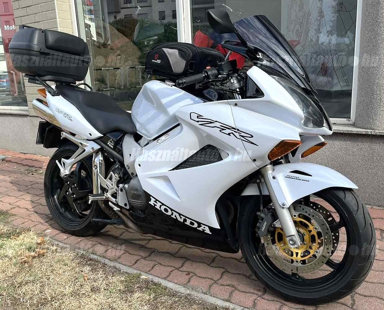 HONDA VFR 800 2002/2 - 1