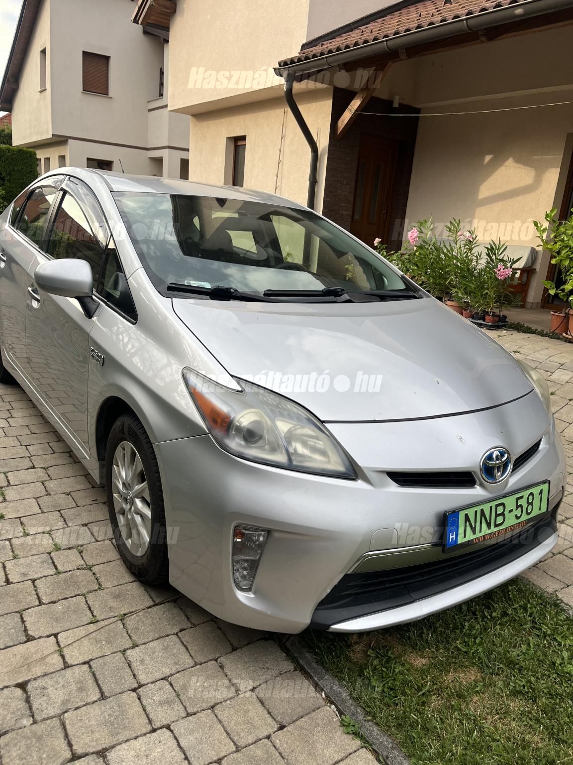 TOYOTA PRIUS PLUG-IN 2012/12 - 1