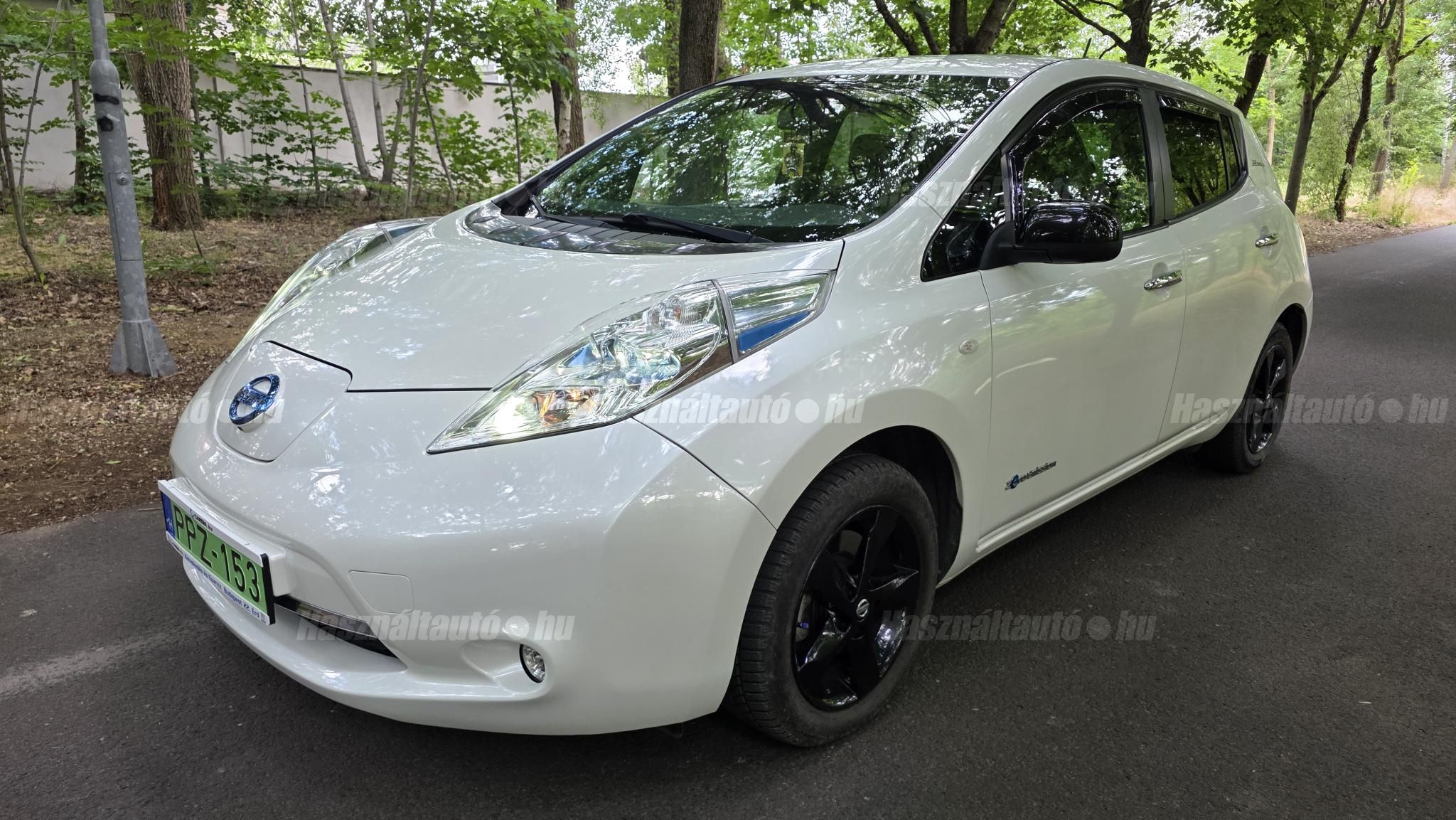 NISSAN LEAF 2017/12 - 1