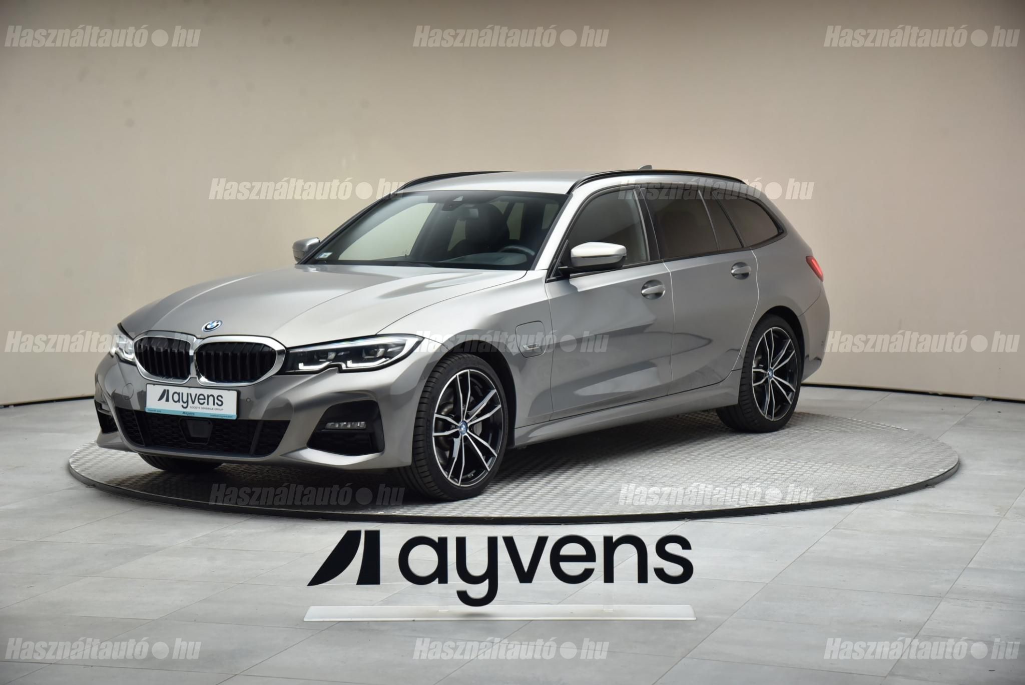 BMW 330 2022/4 - 1