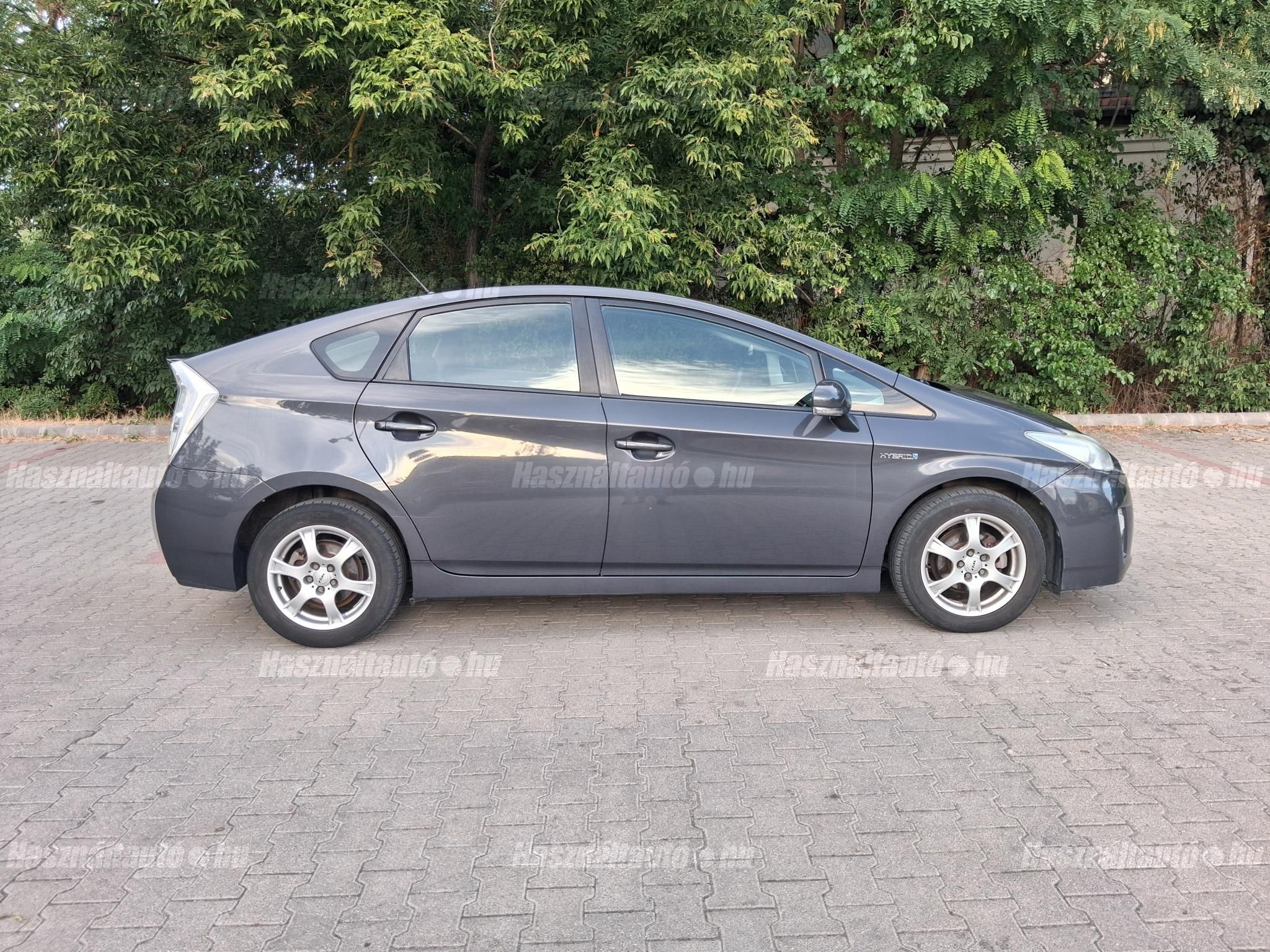 TOYOTA PRIUS 2010/12 - 1