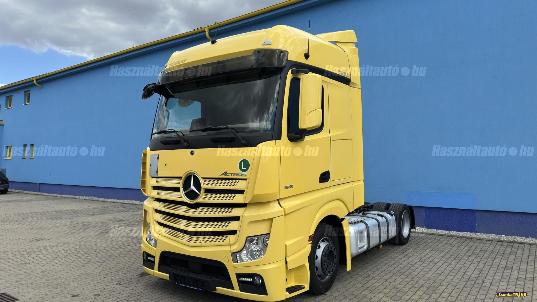 MERCEDES-BENZ 2023/3 - 1
