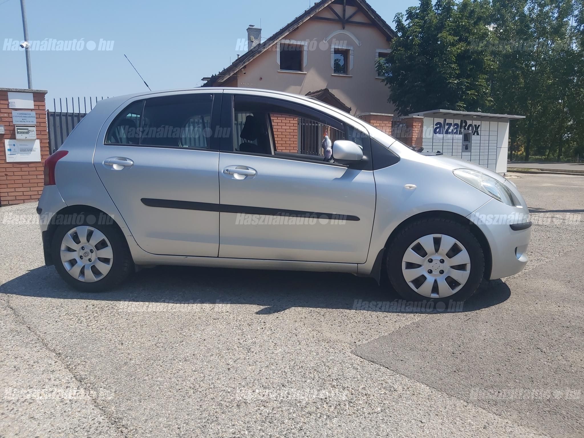 TOYOTA YARIS 2007/6 - 1