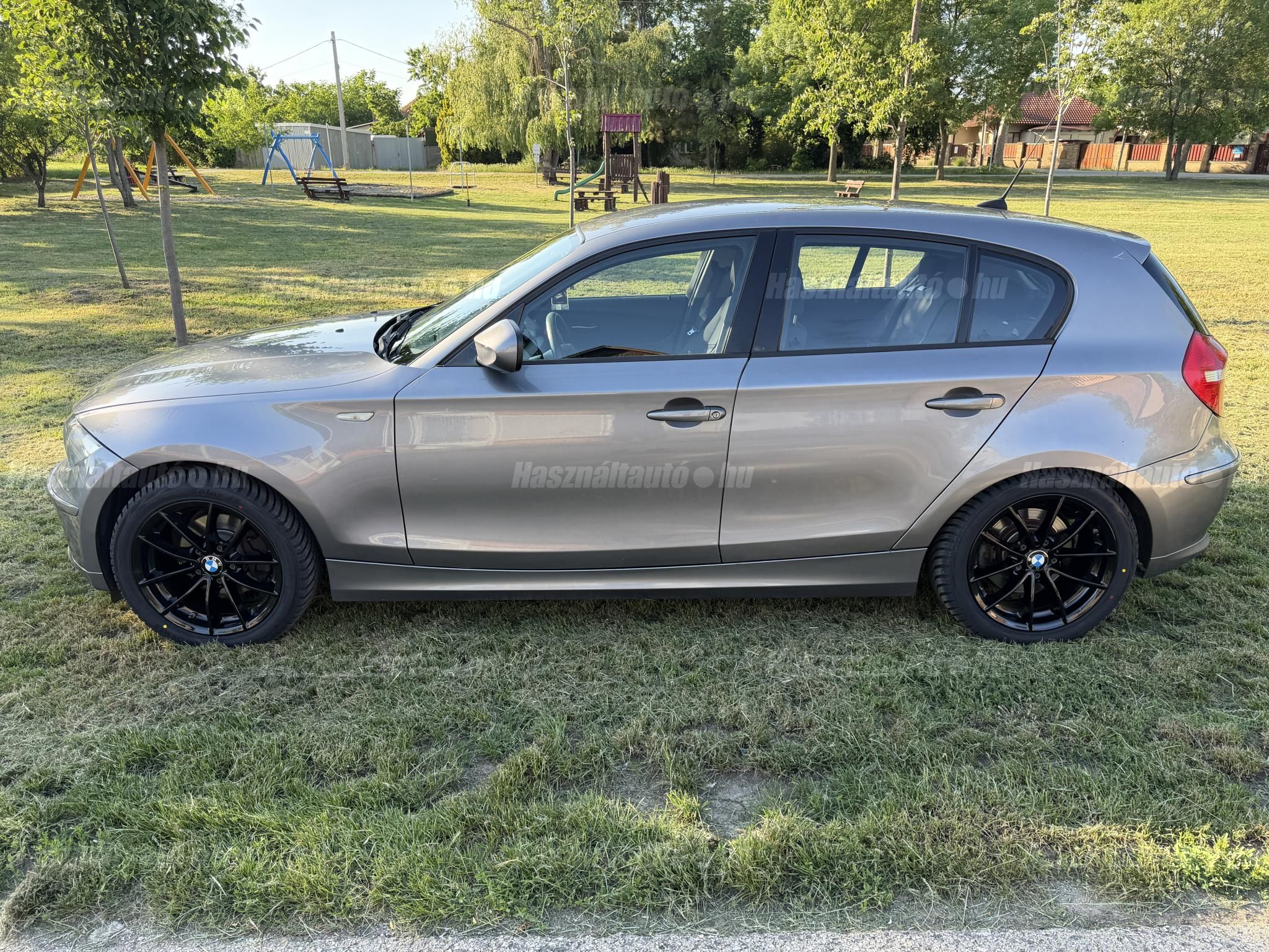 BMW 118 2011/3 - 1