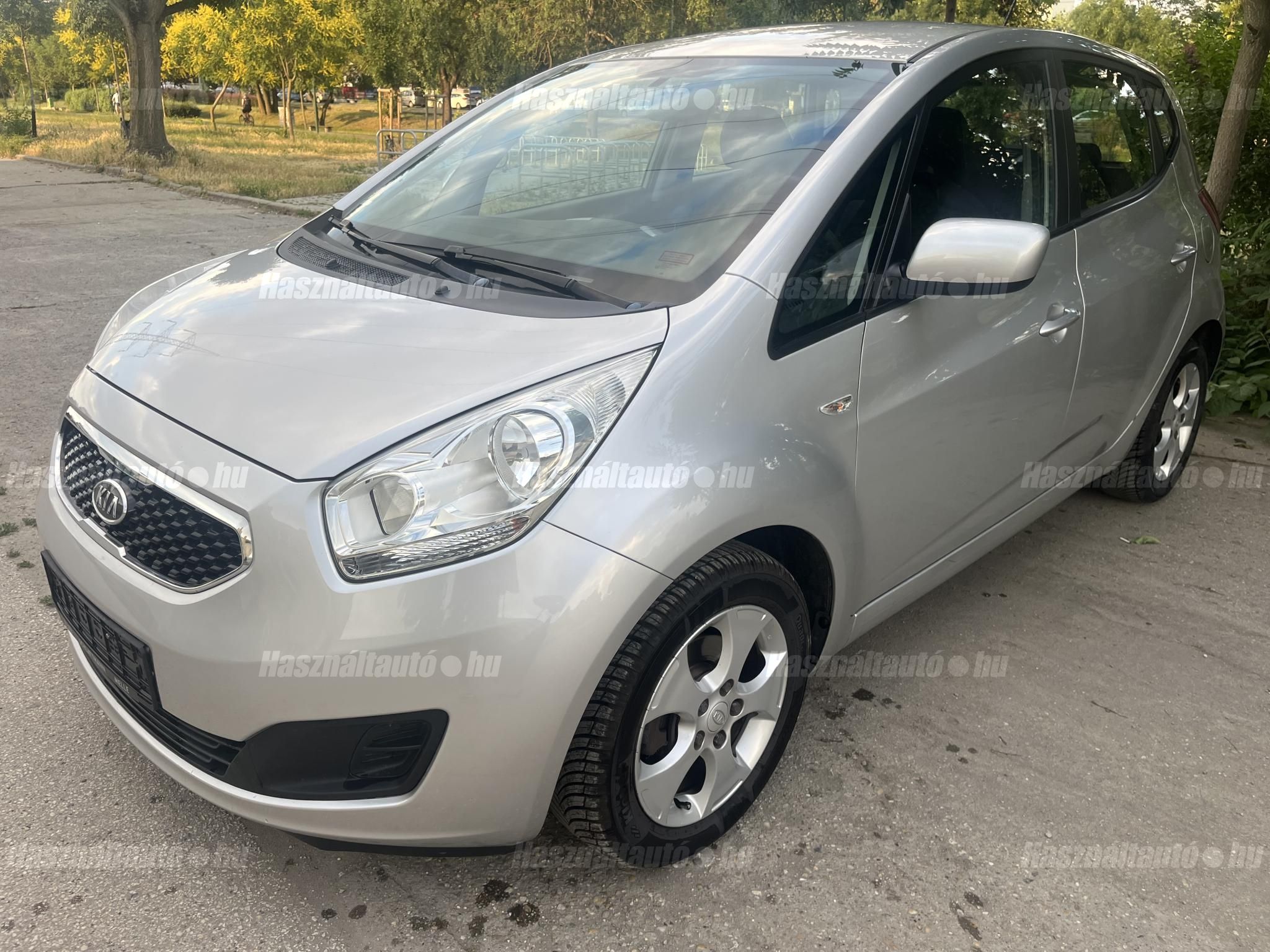 KIA VENGA 2012/5 - 1