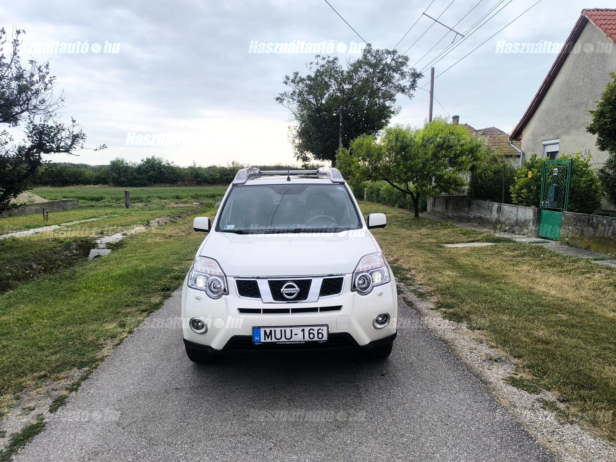 NISSAN X-TRAIL 2013 - 1