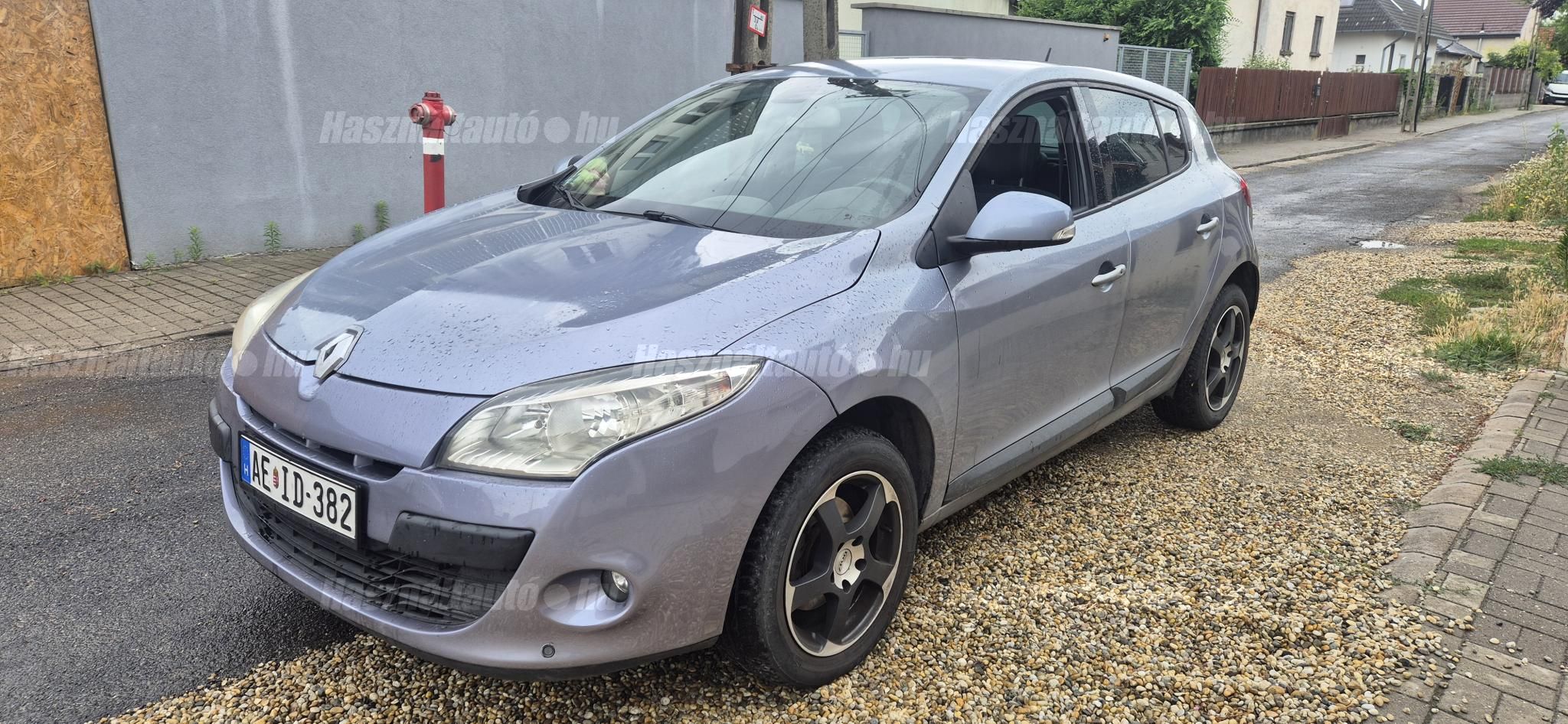 RENAULT MEGANE 2008/11 - 1