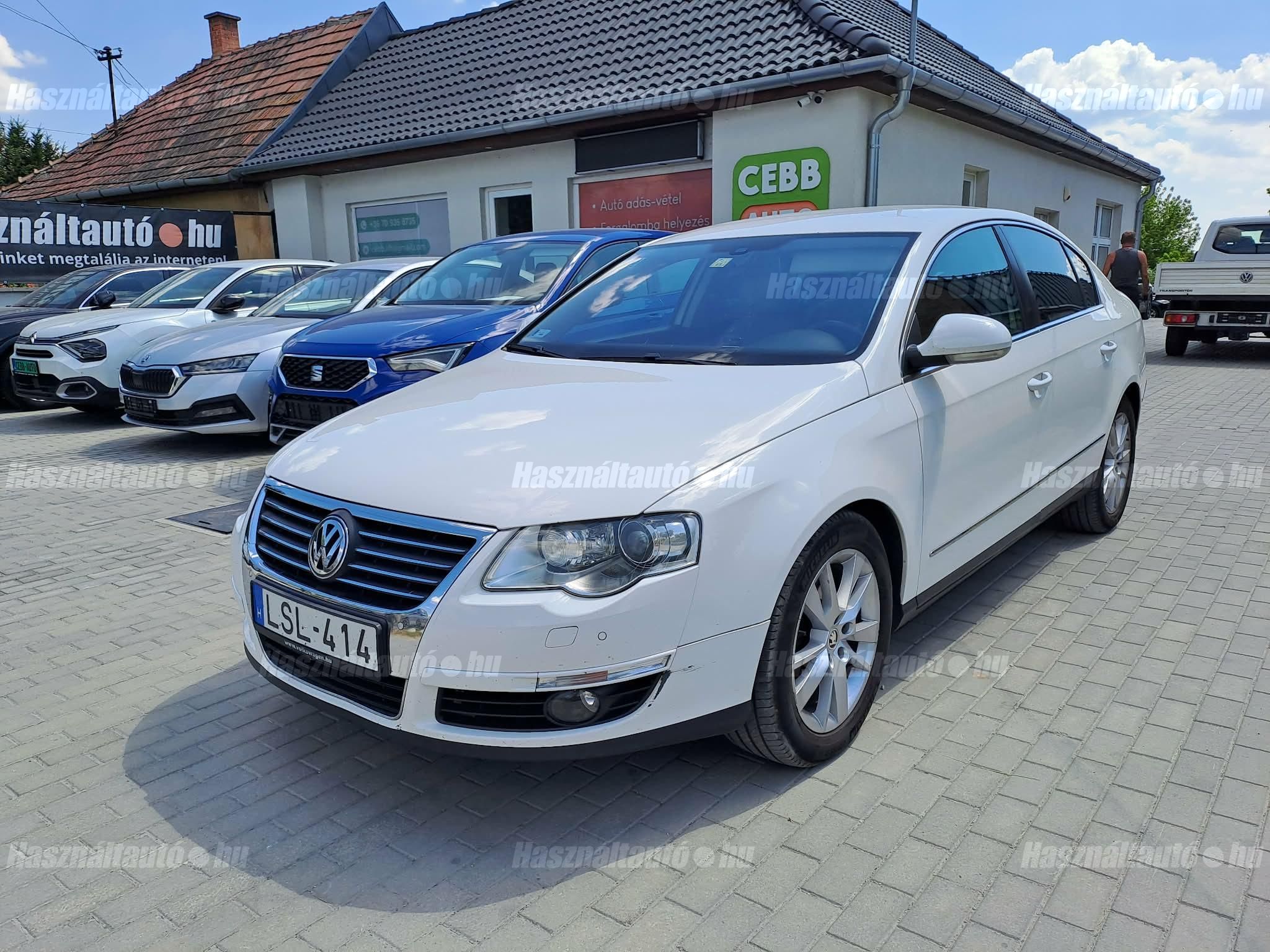 VOLKSWAGEN PASSAT 2010/6 - 1