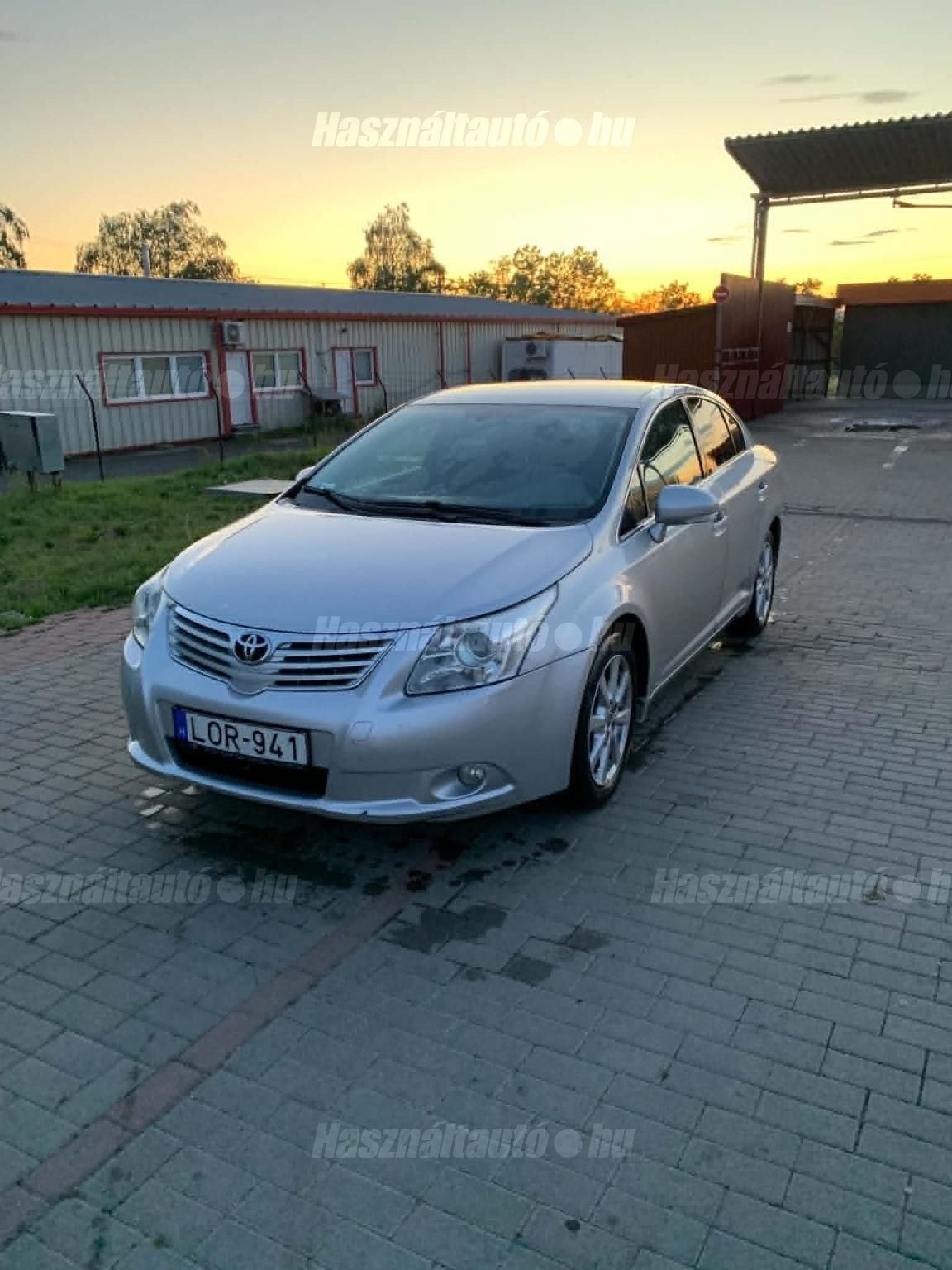 TOYOTA AVENSIS 2009/12 - 1