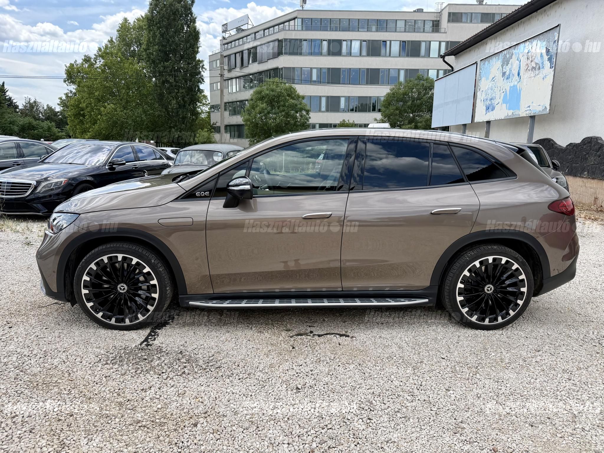 MERCEDES-BENZ EQE SUV 2025/1 - 1