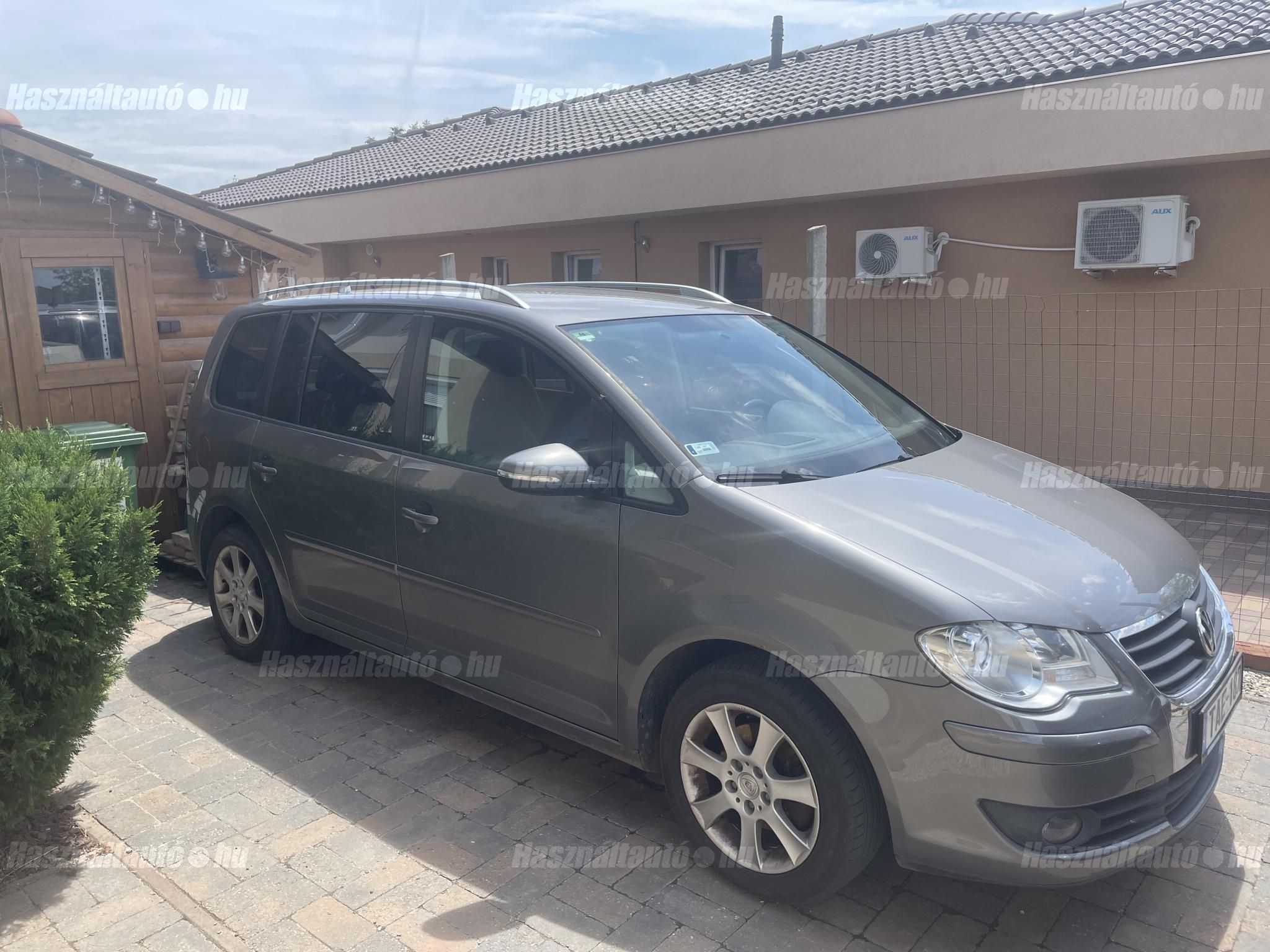 VOLKSWAGEN TOURAN 2009/12 - 1