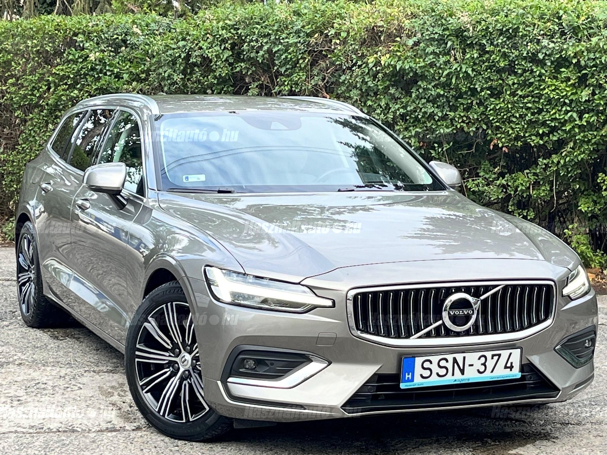 VOLVO V60 2021/5 - 1
