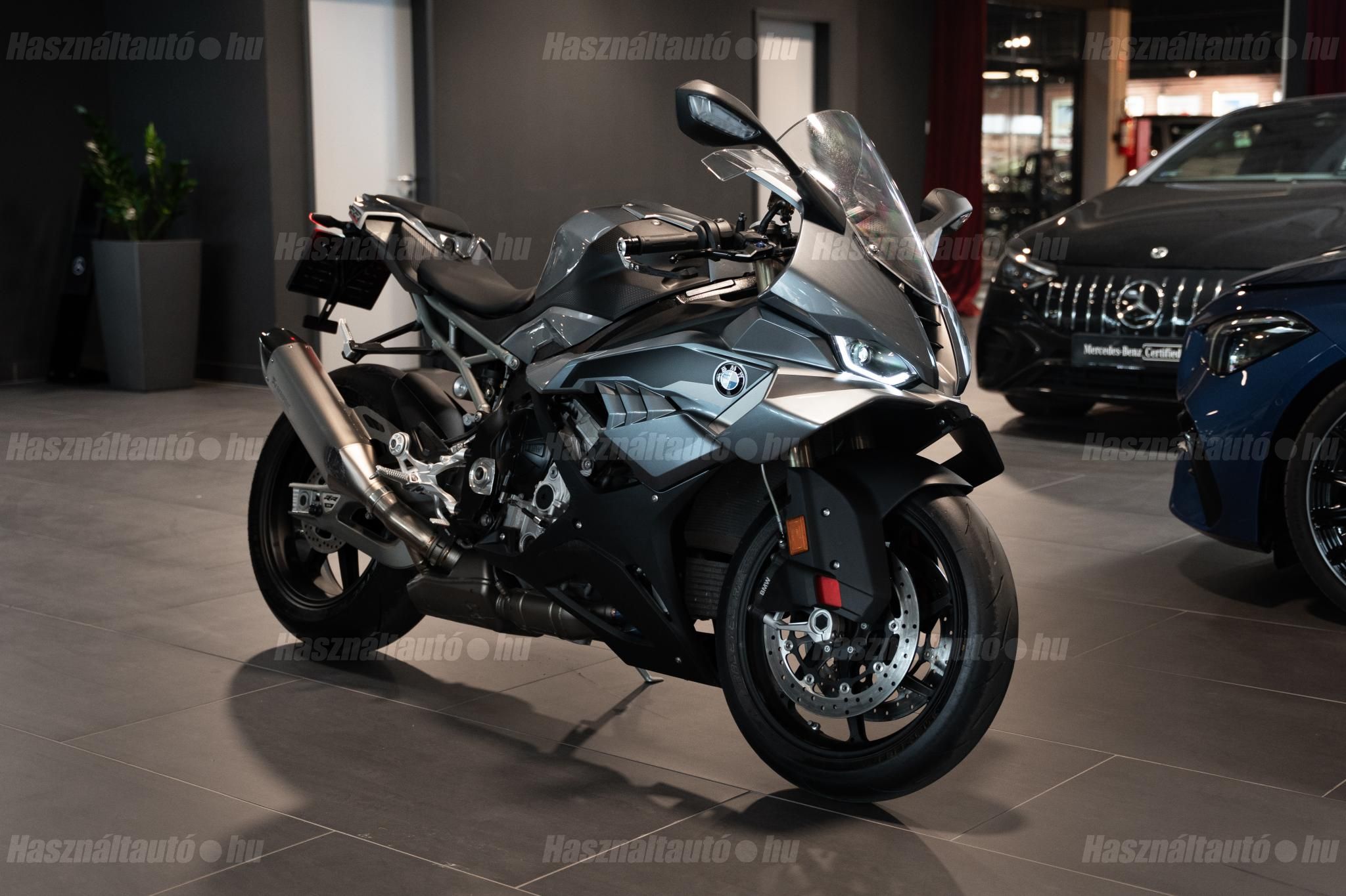 BMW S 1000 RR 2025/6 - 1