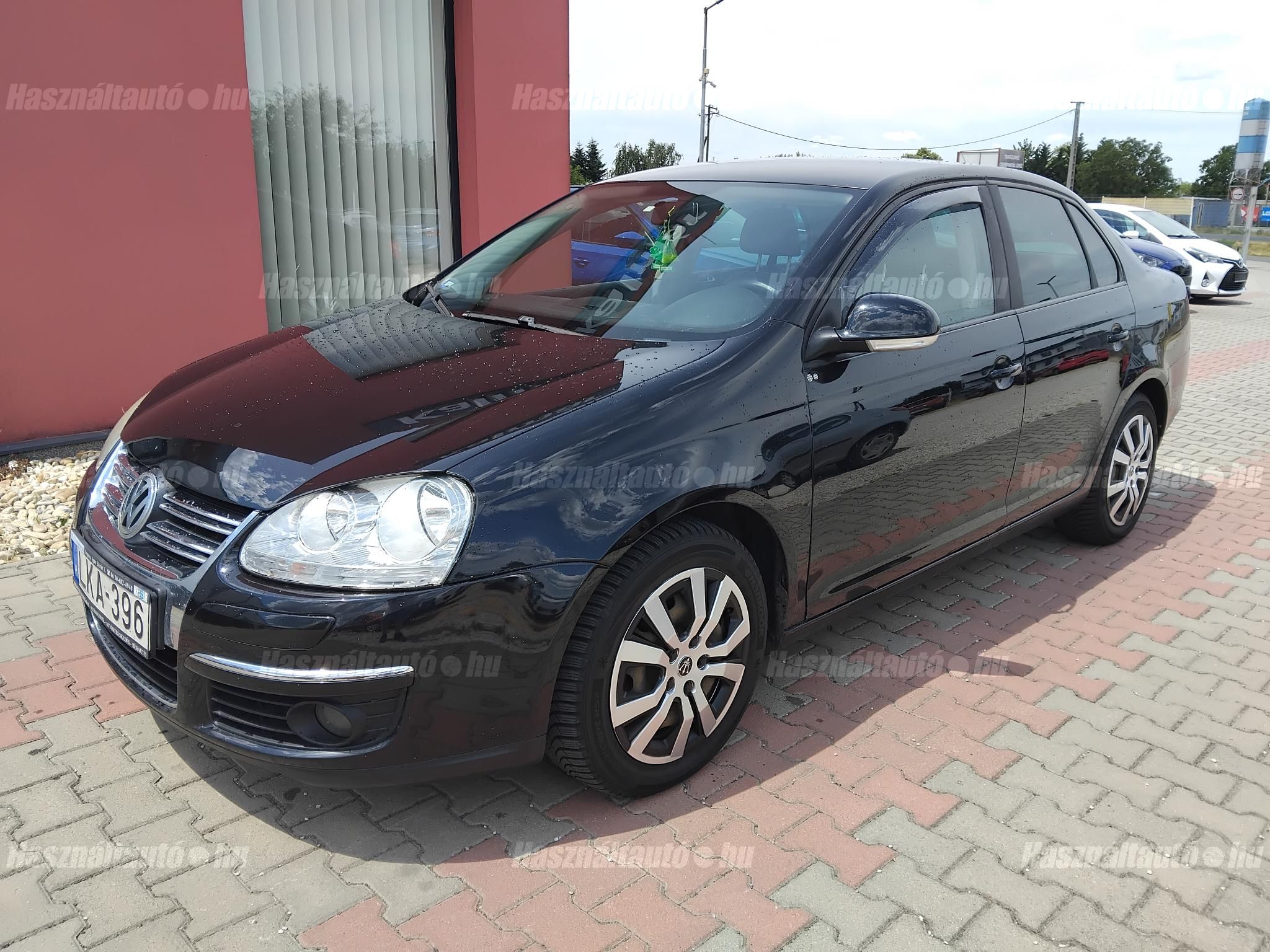 VOLKSWAGEN JETTA 2008/12 - 1