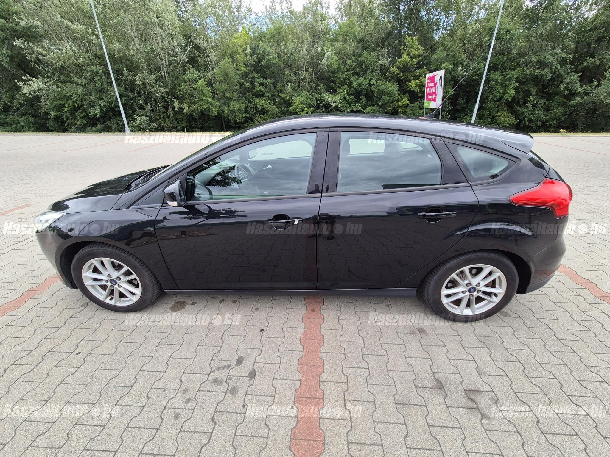 FORD FOCUS 2016/6 - 1